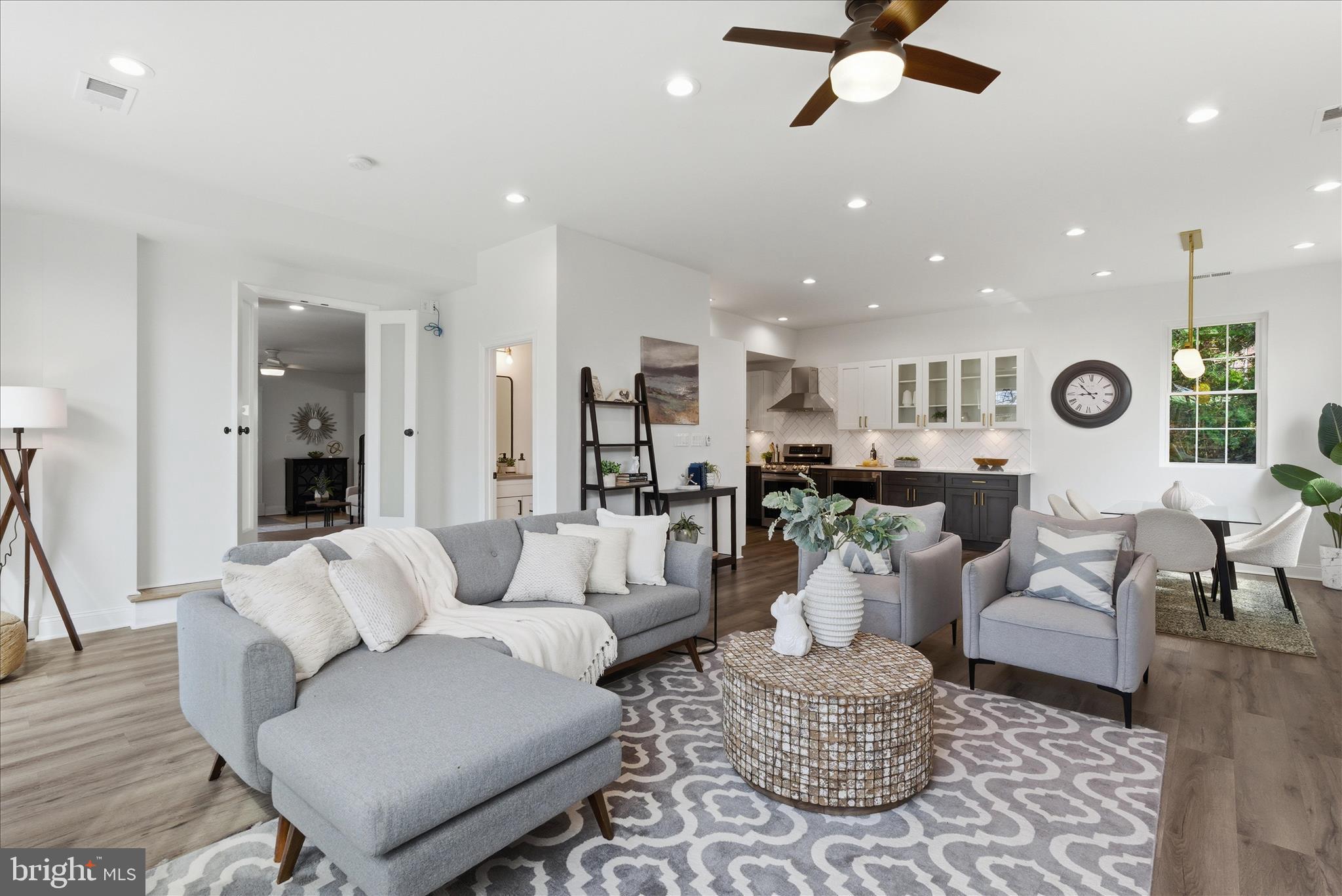 OAKCREST - Residential