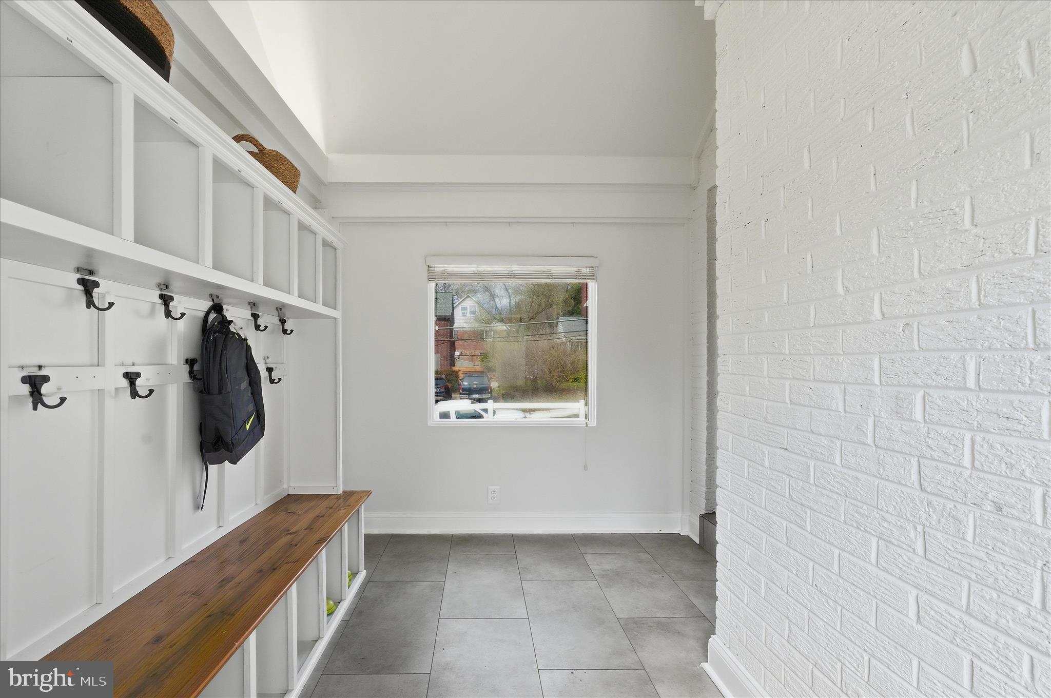 OAKCREST - Residential