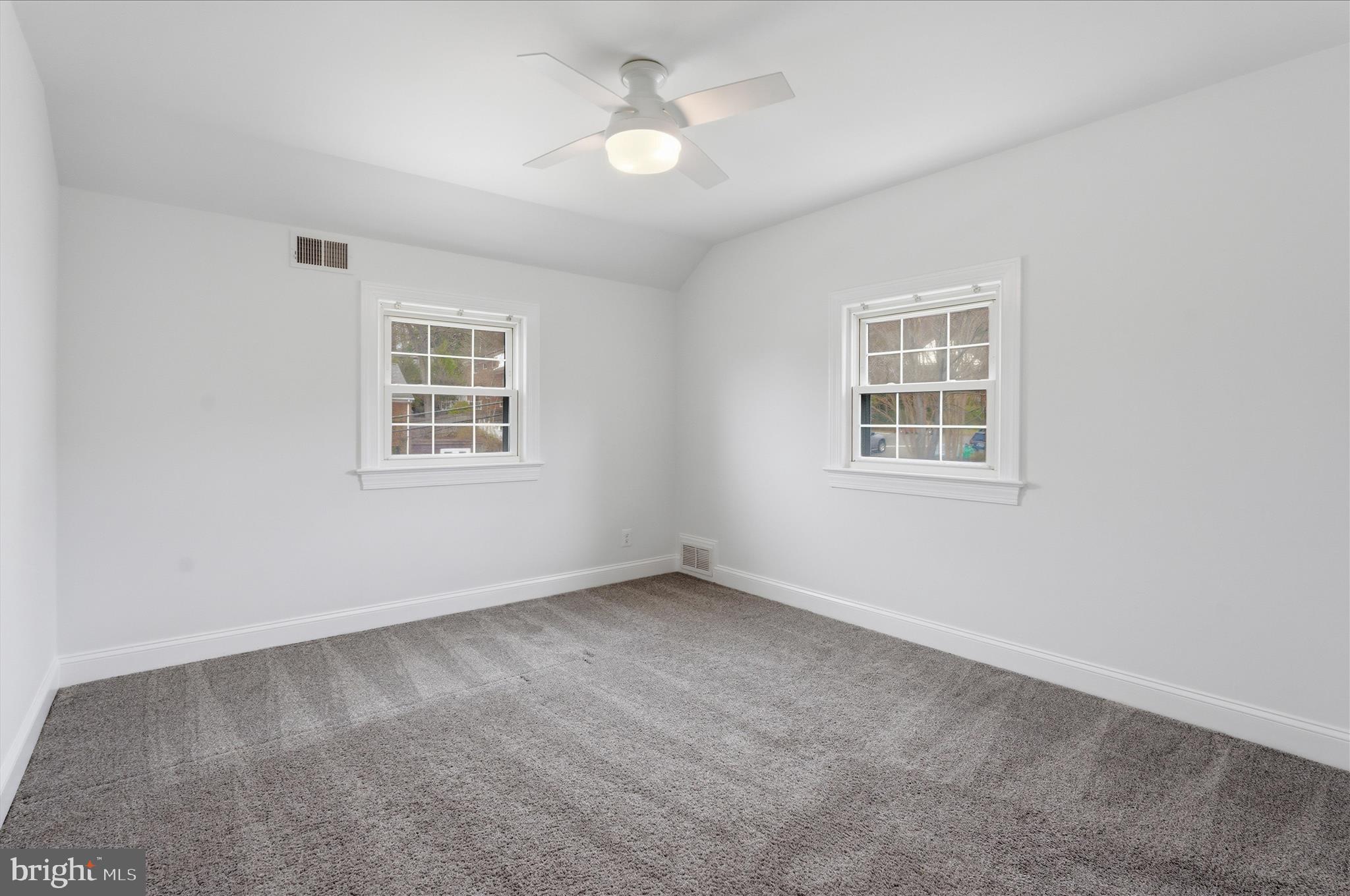 OAKCREST - Residential