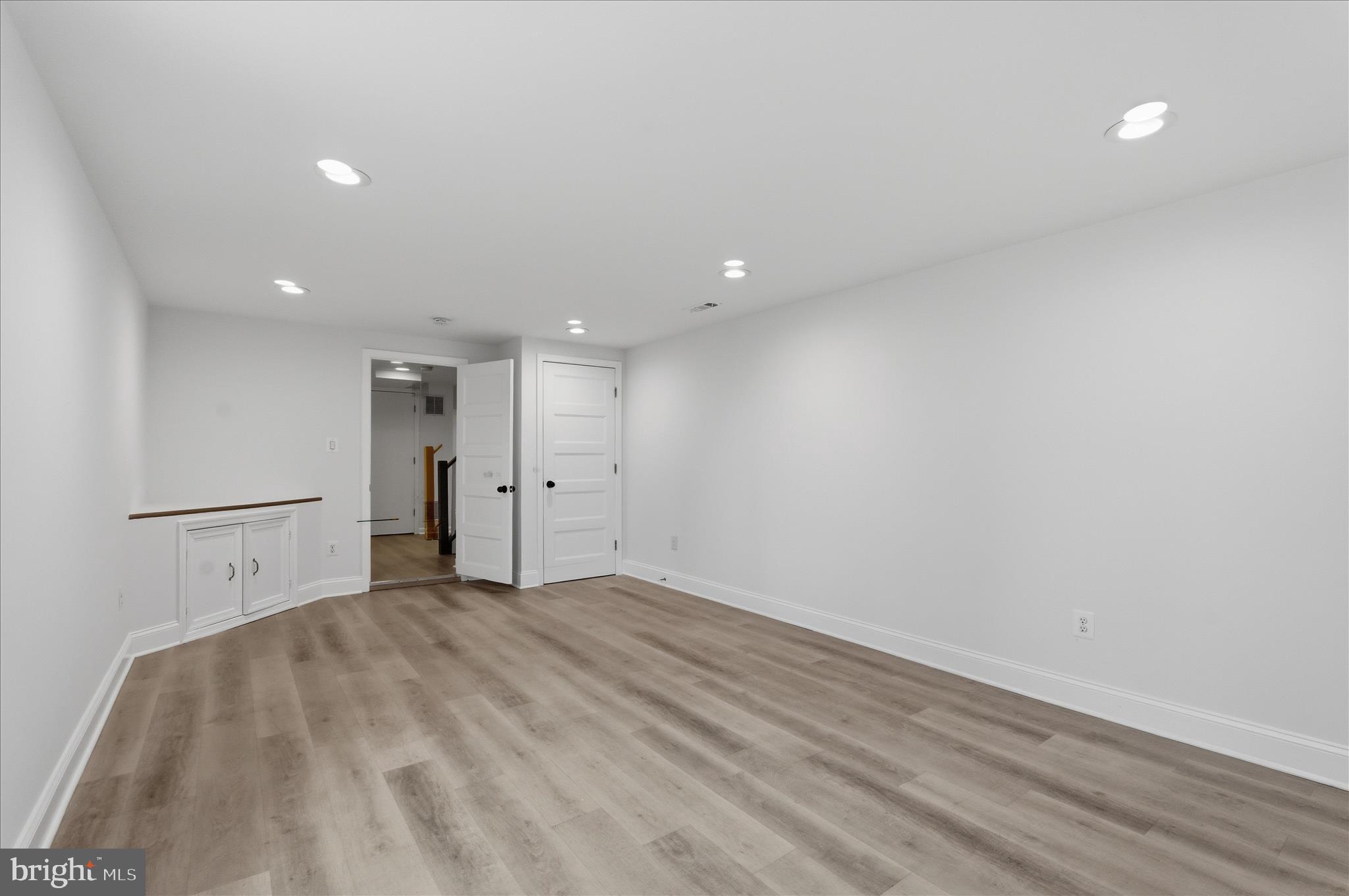 OAKCREST - Residential