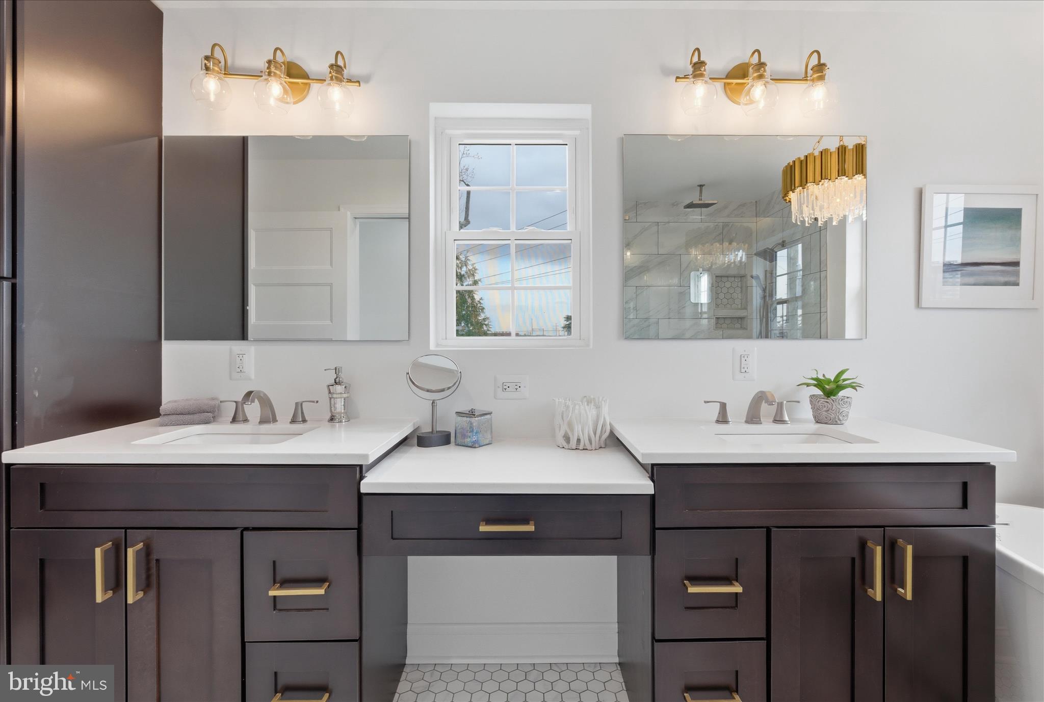 OAKCREST - Residential