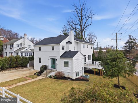 Homes For Sale - 3111 S Hill Street<br/> ARLINGTON, VA 22202