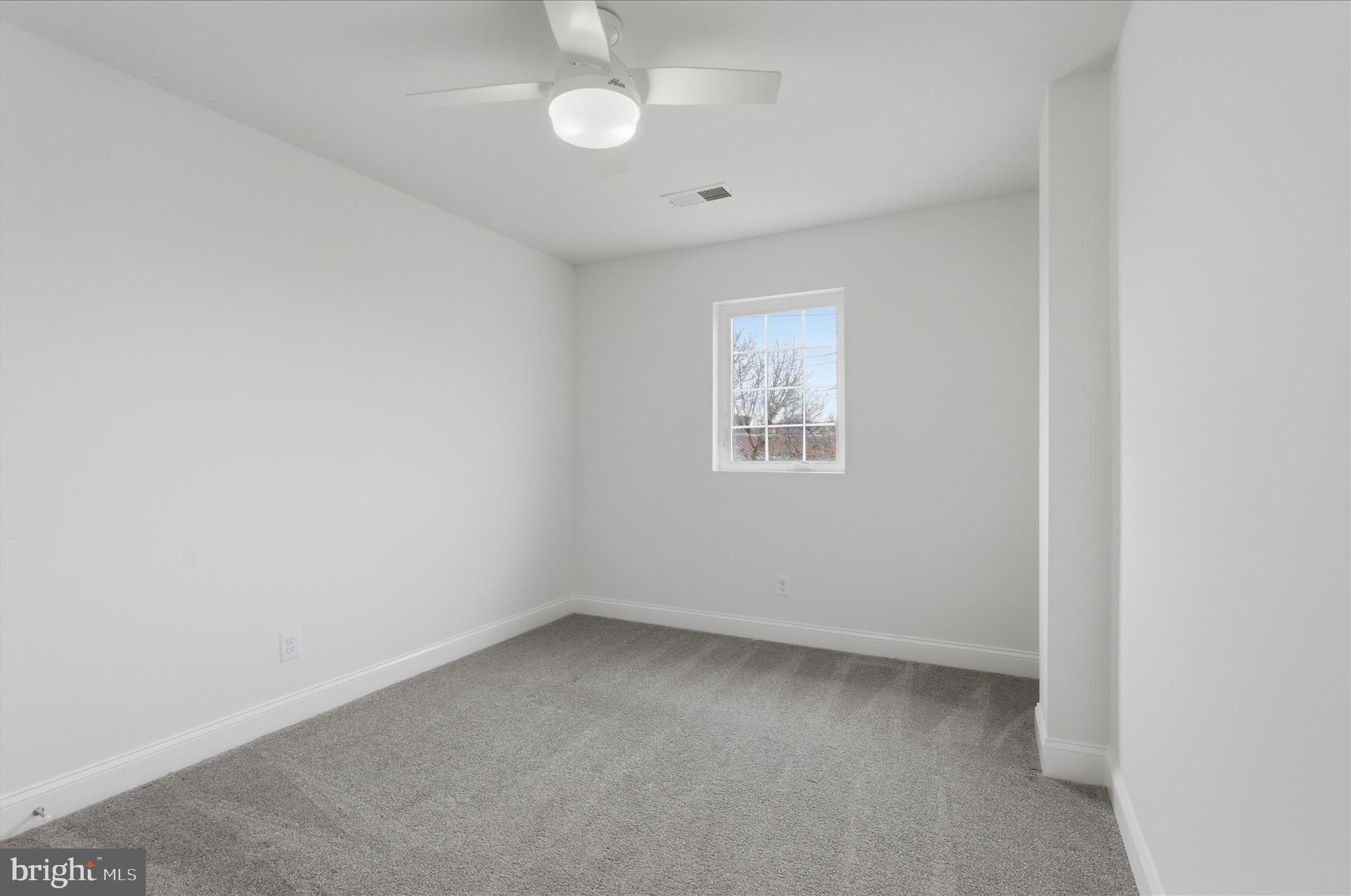 OAKCREST - Residential