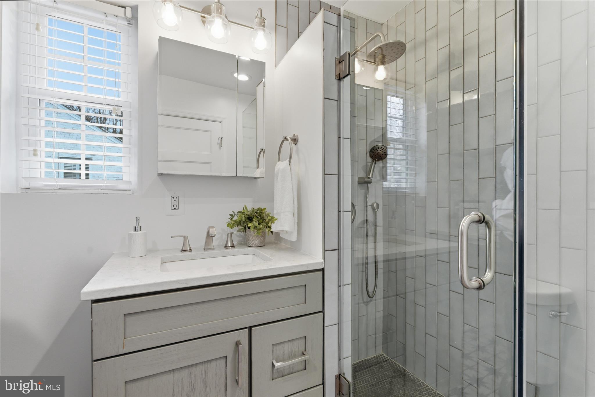 OAKCREST - Residential