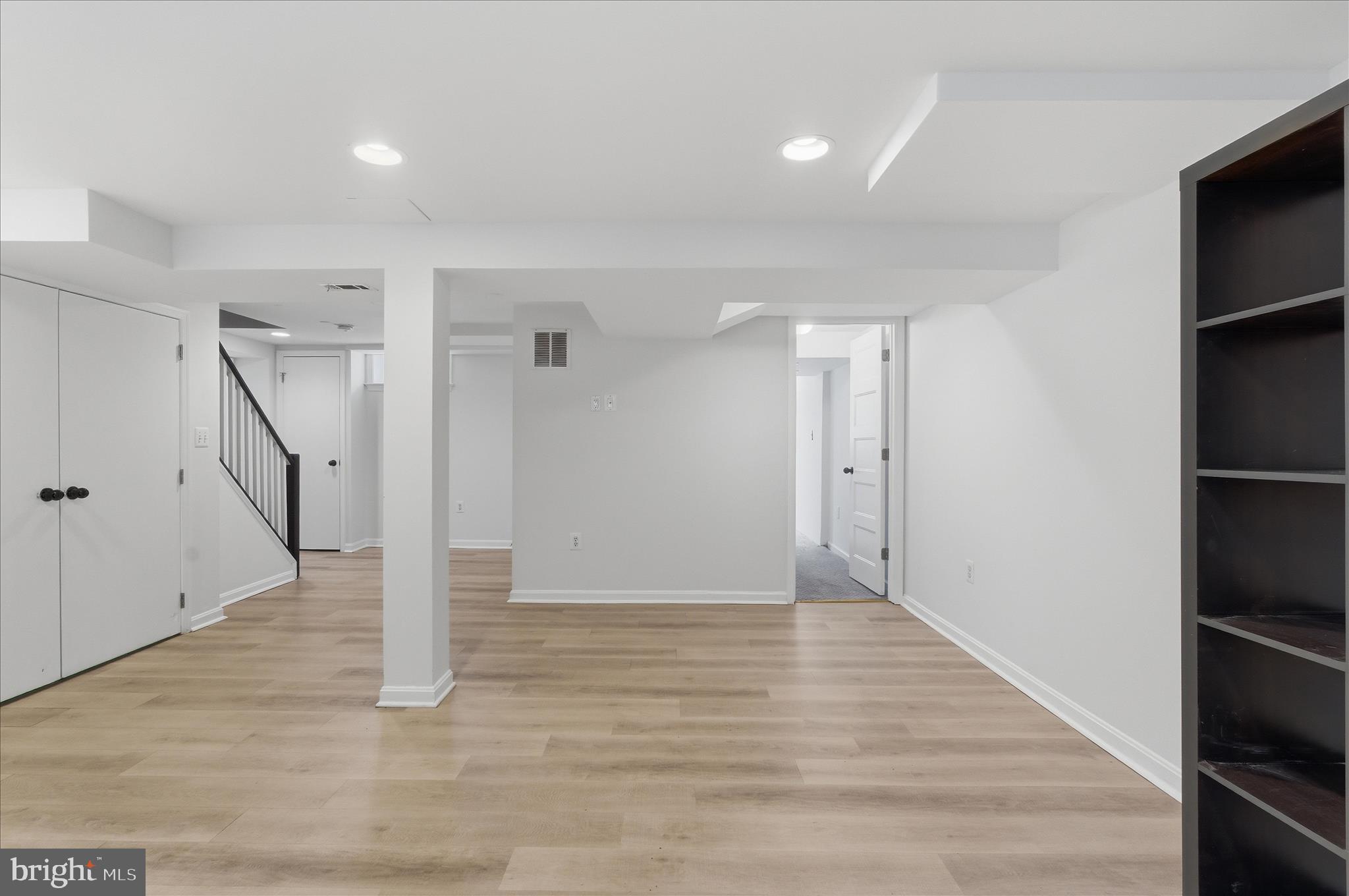 OAKCREST - Residential