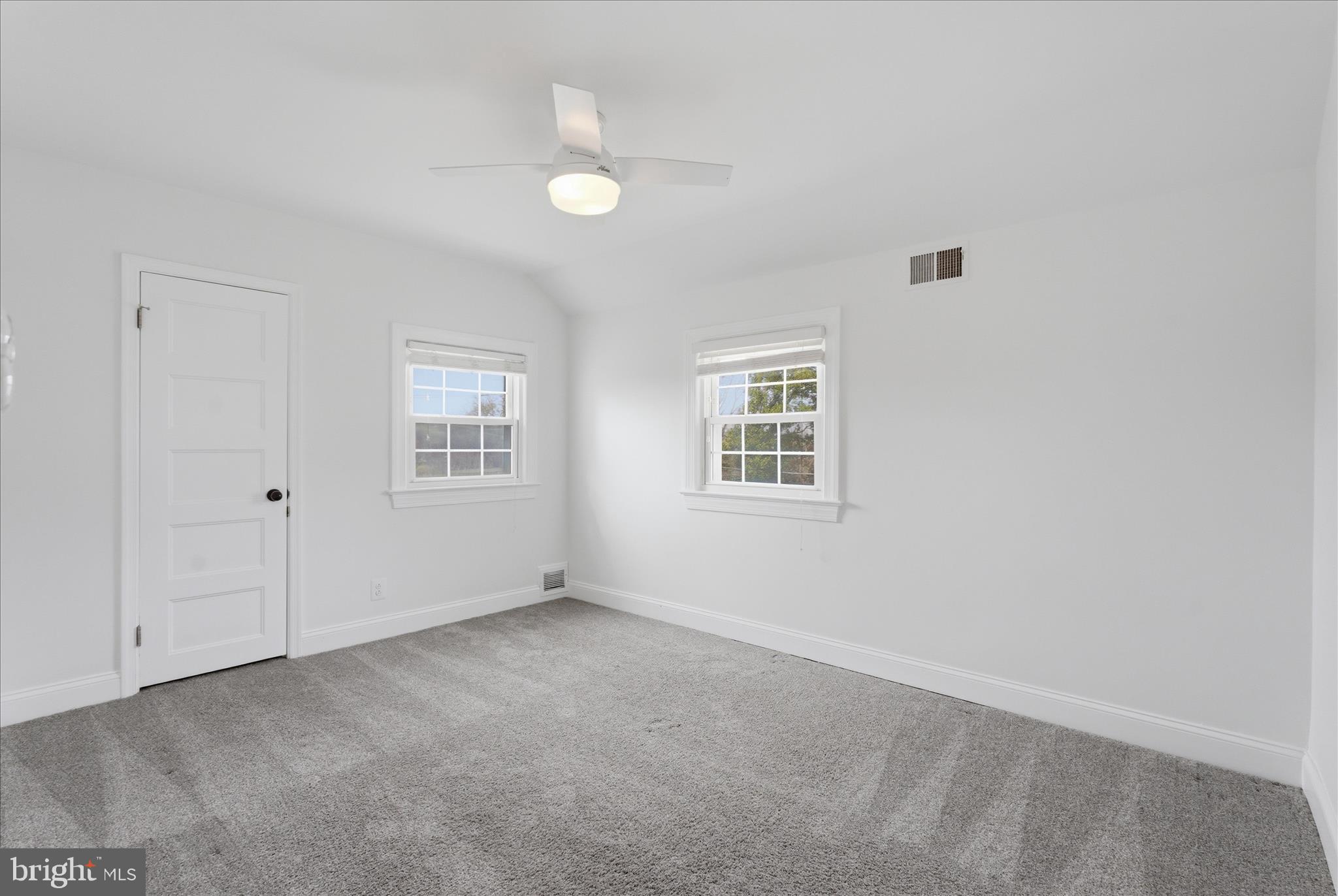 OAKCREST - Residential