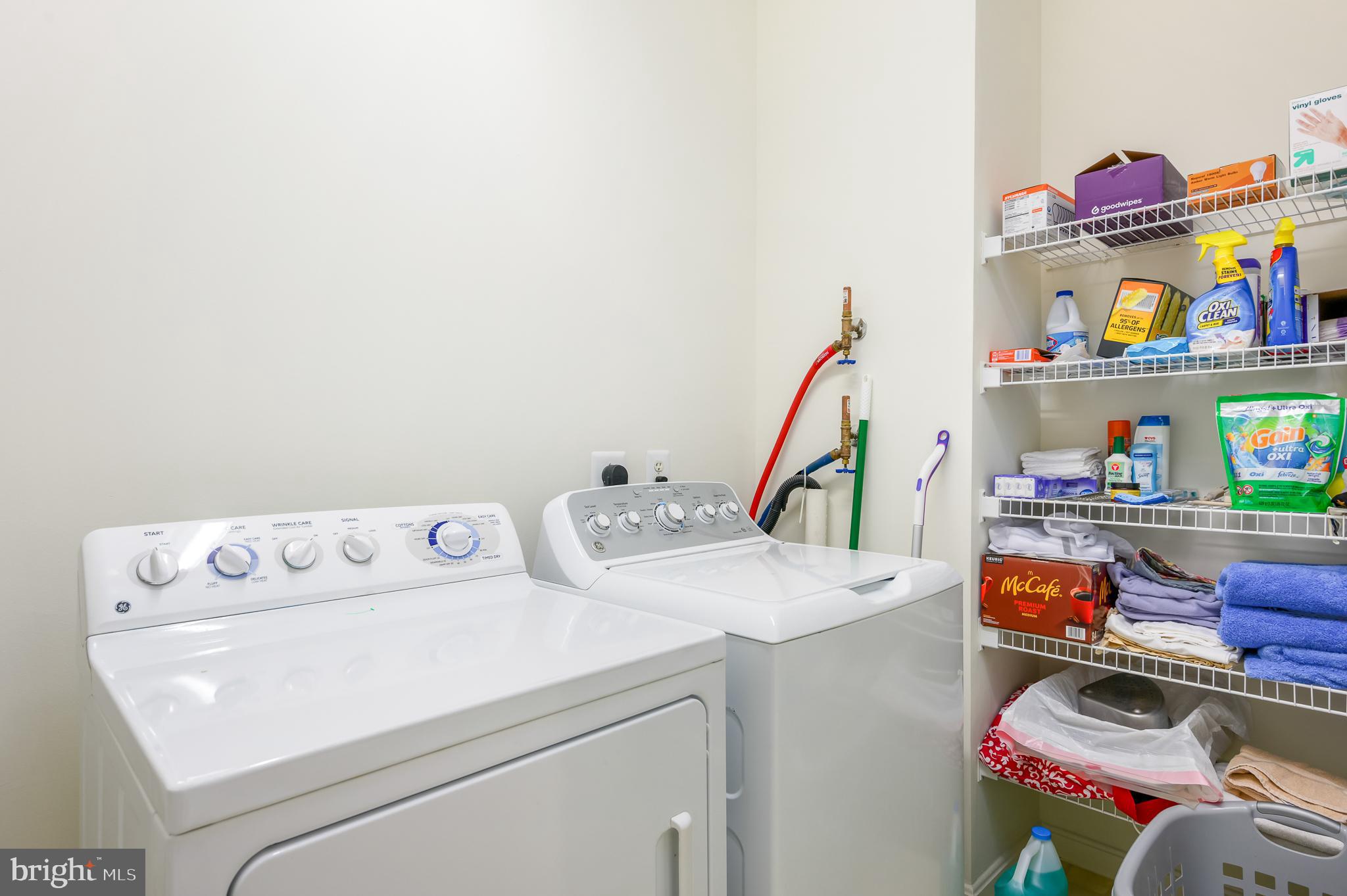 LANSDOWNE WOODS - Residential