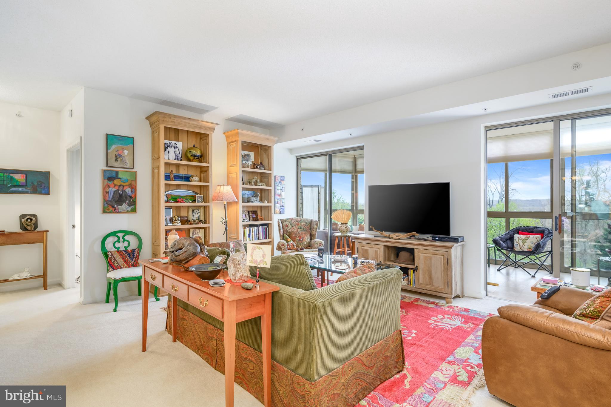 LANSDOWNE WOODS - Residential