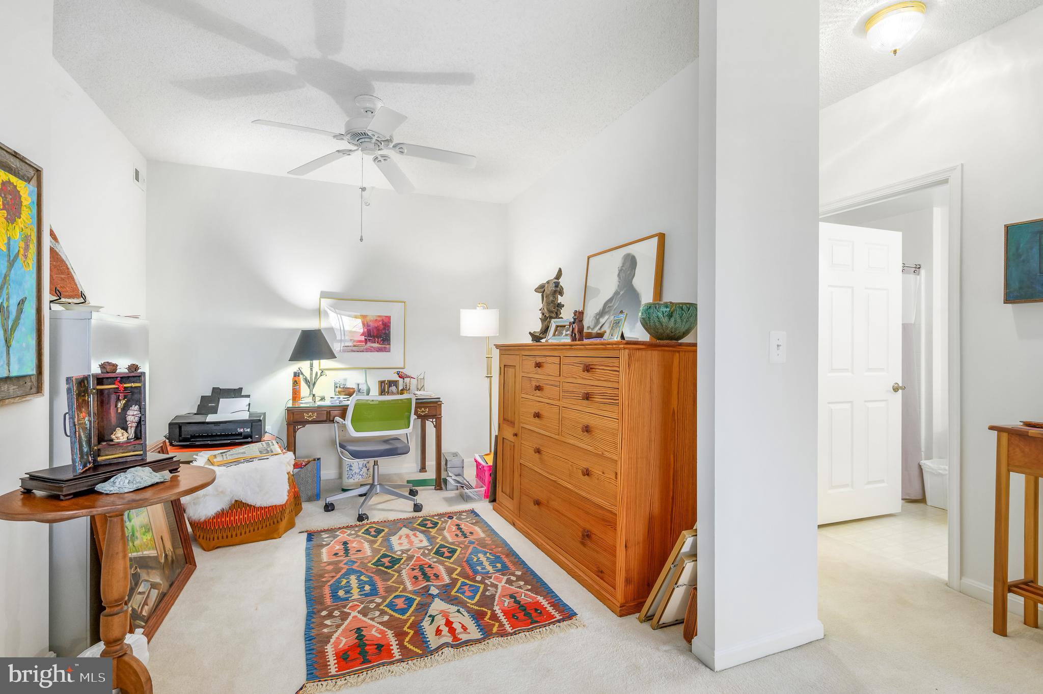 LANSDOWNE WOODS - Residential