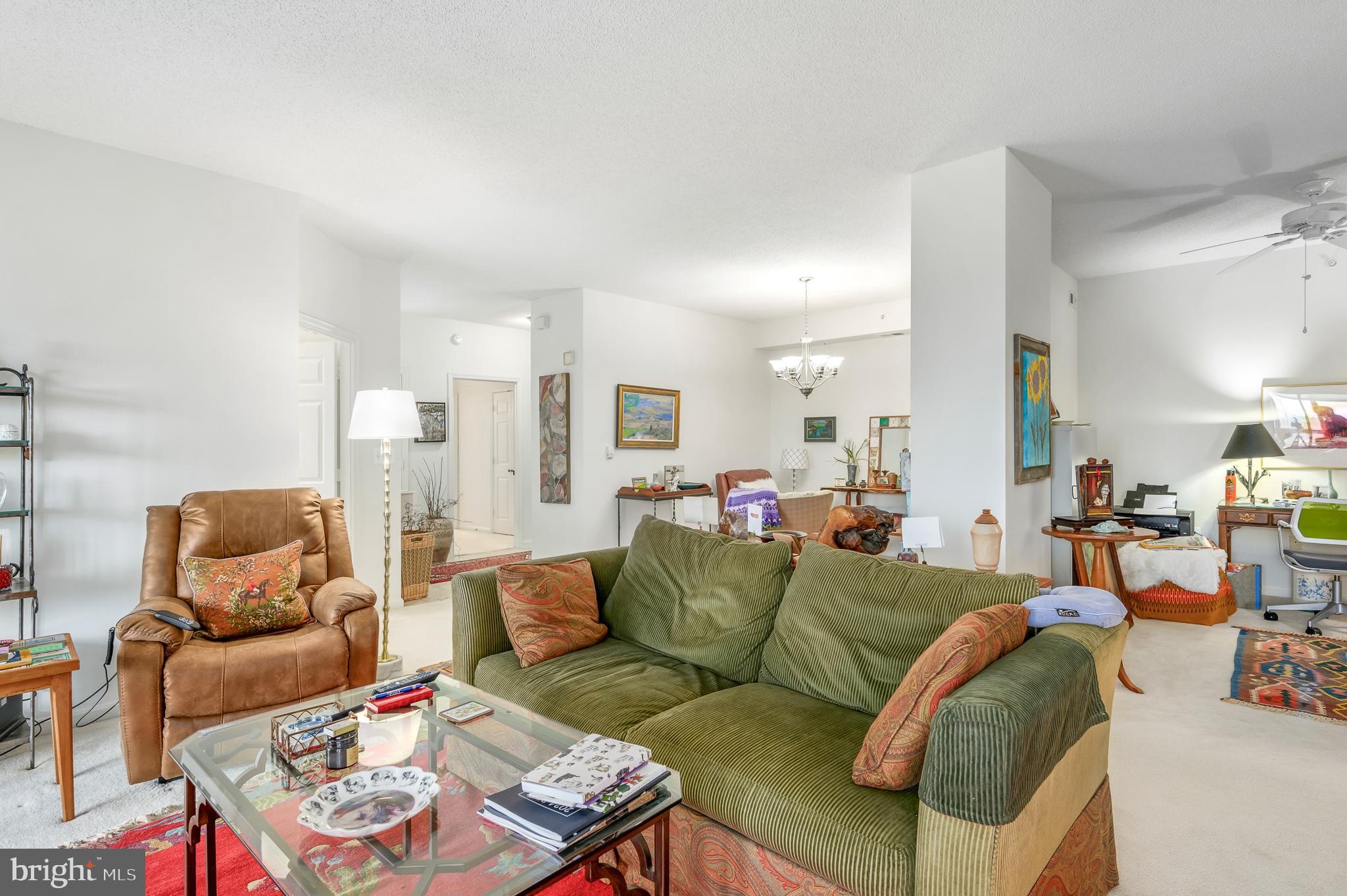 LANSDOWNE WOODS - Residential