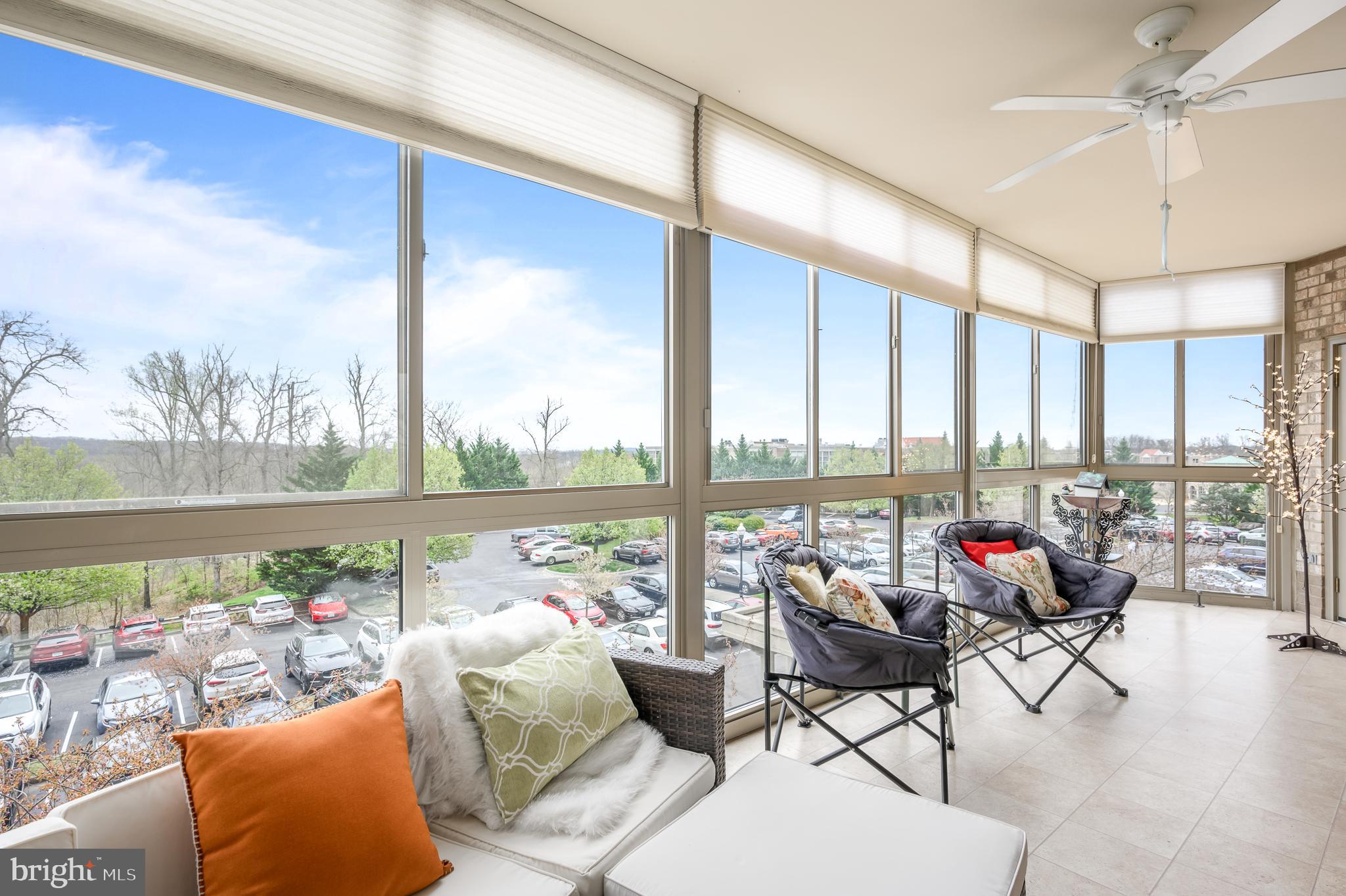 LANSDOWNE WOODS - Residential