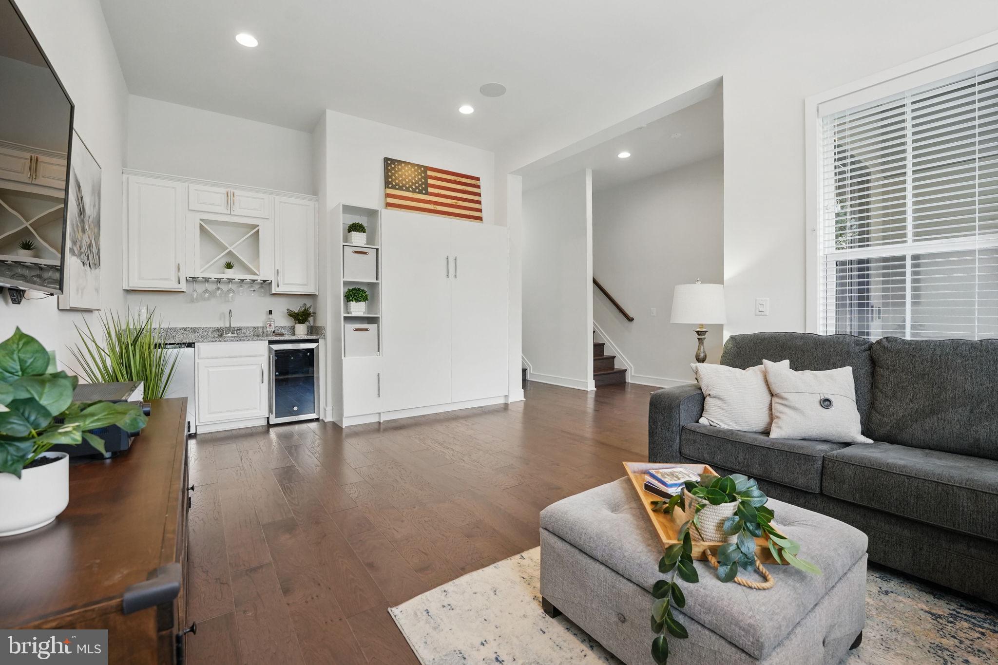 BRAMBLETON TOWN CENTER - Residential