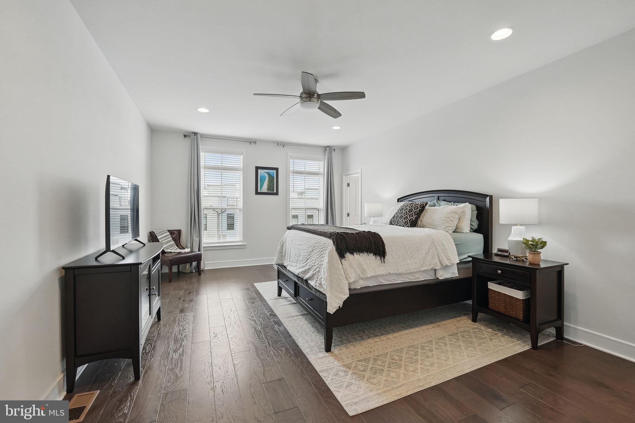 BRAMBLETON TOWN CENTER - Residential