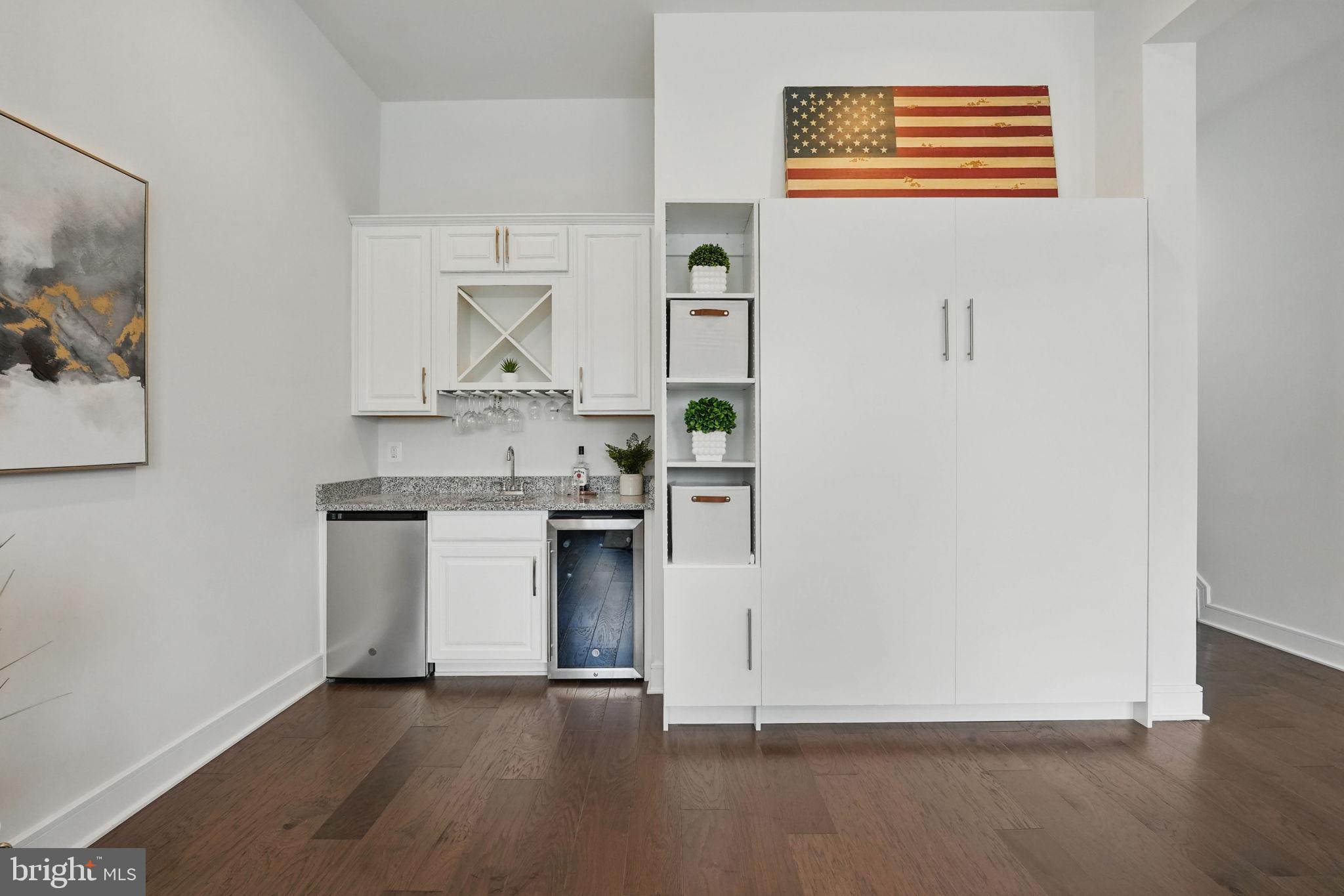 BRAMBLETON TOWN CENTER - Residential