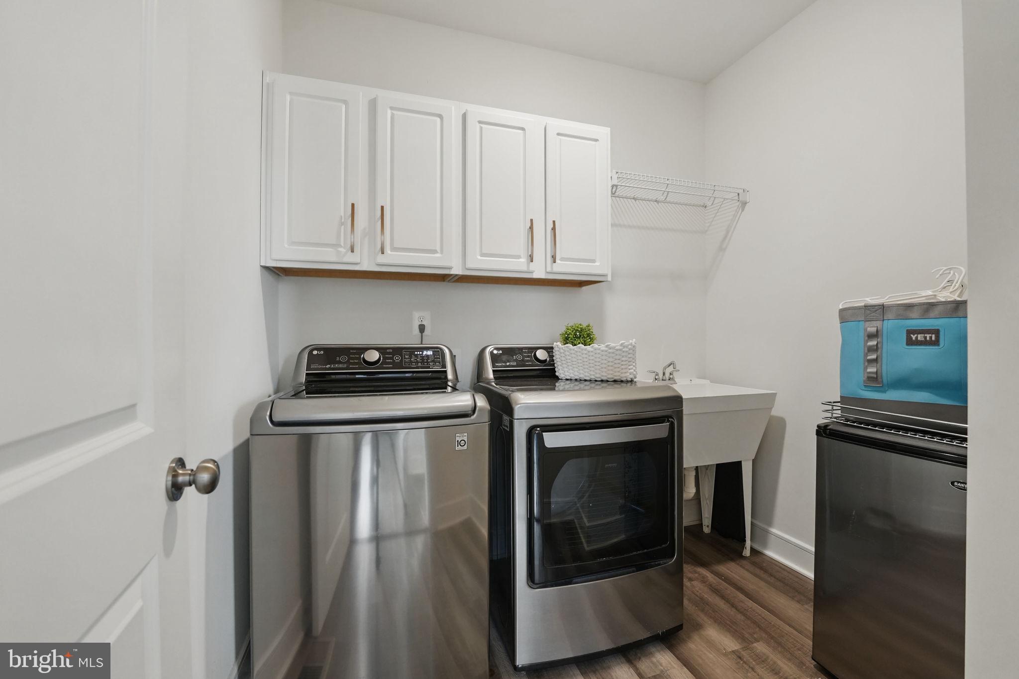 BRAMBLETON TOWN CENTER - Residential