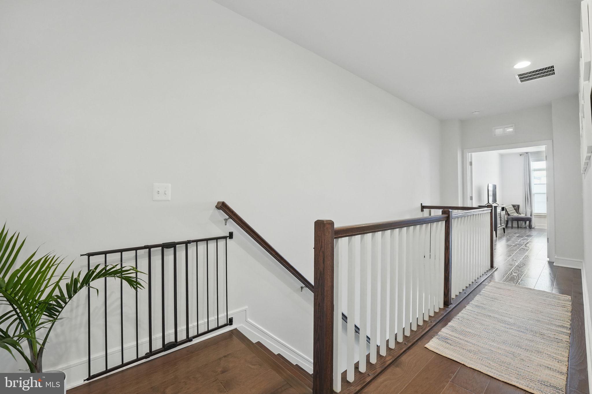 BRAMBLETON TOWN CENTER - Residential