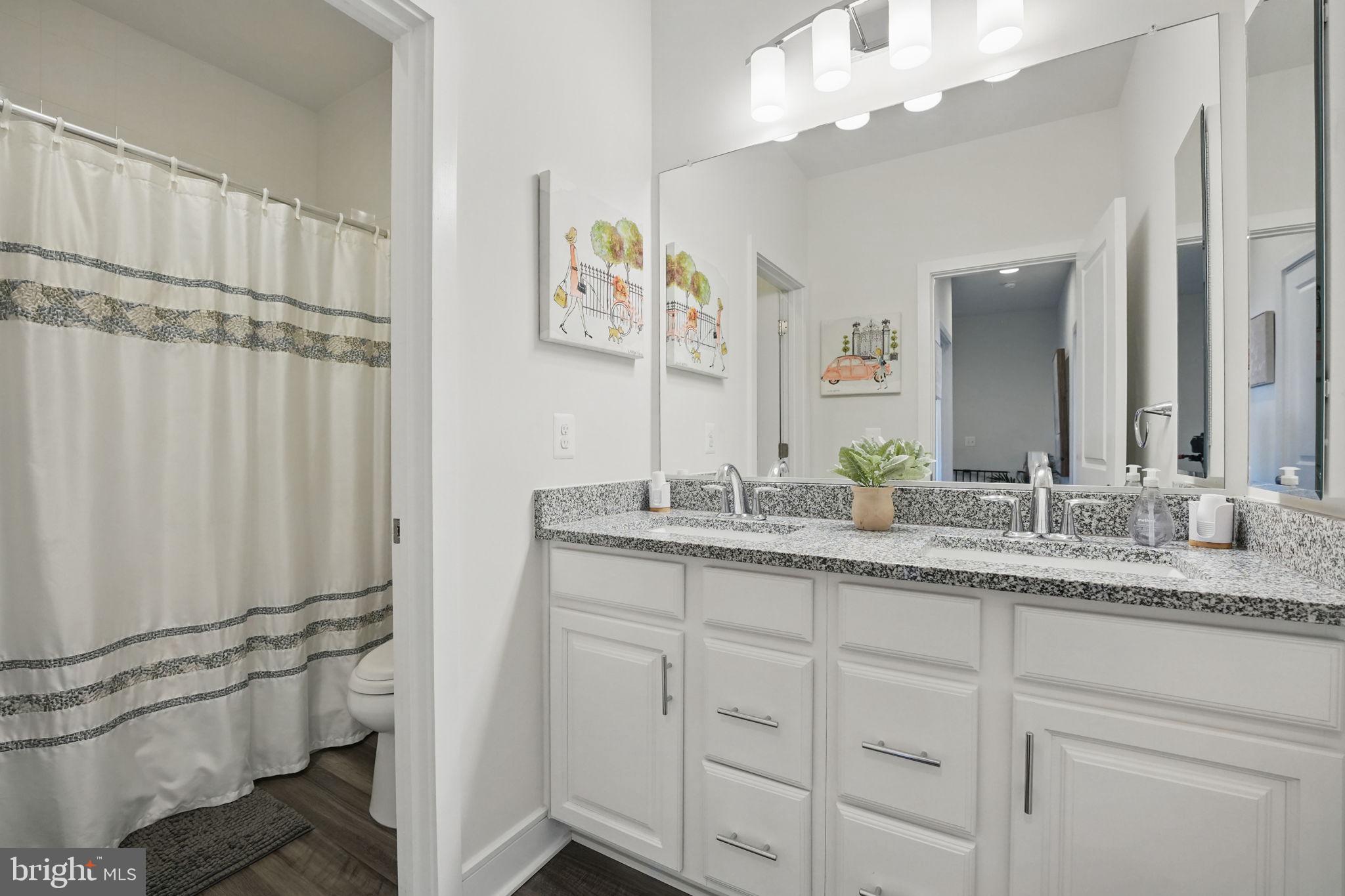 BRAMBLETON TOWN CENTER - Residential