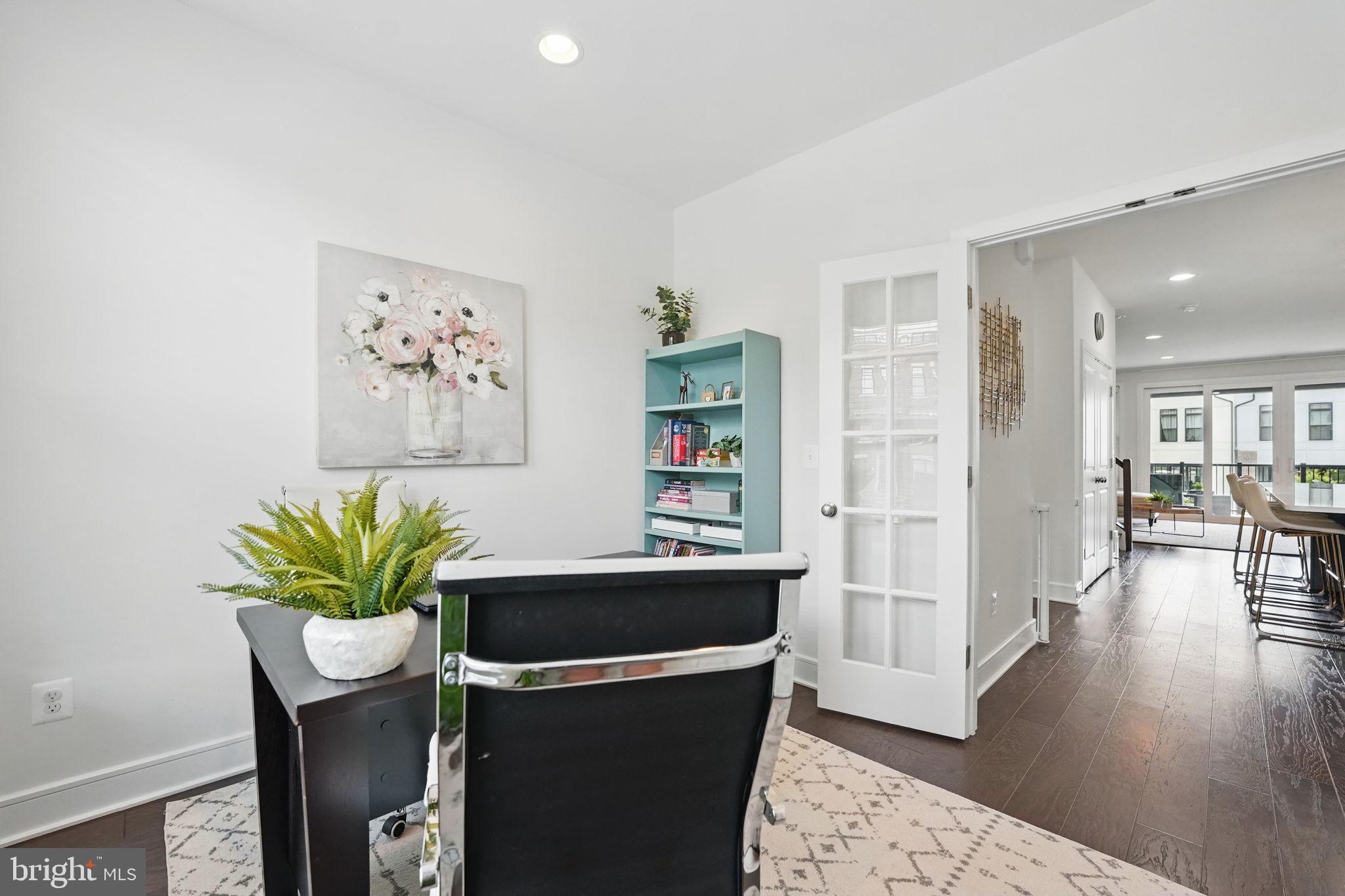 BRAMBLETON TOWN CENTER - Residential