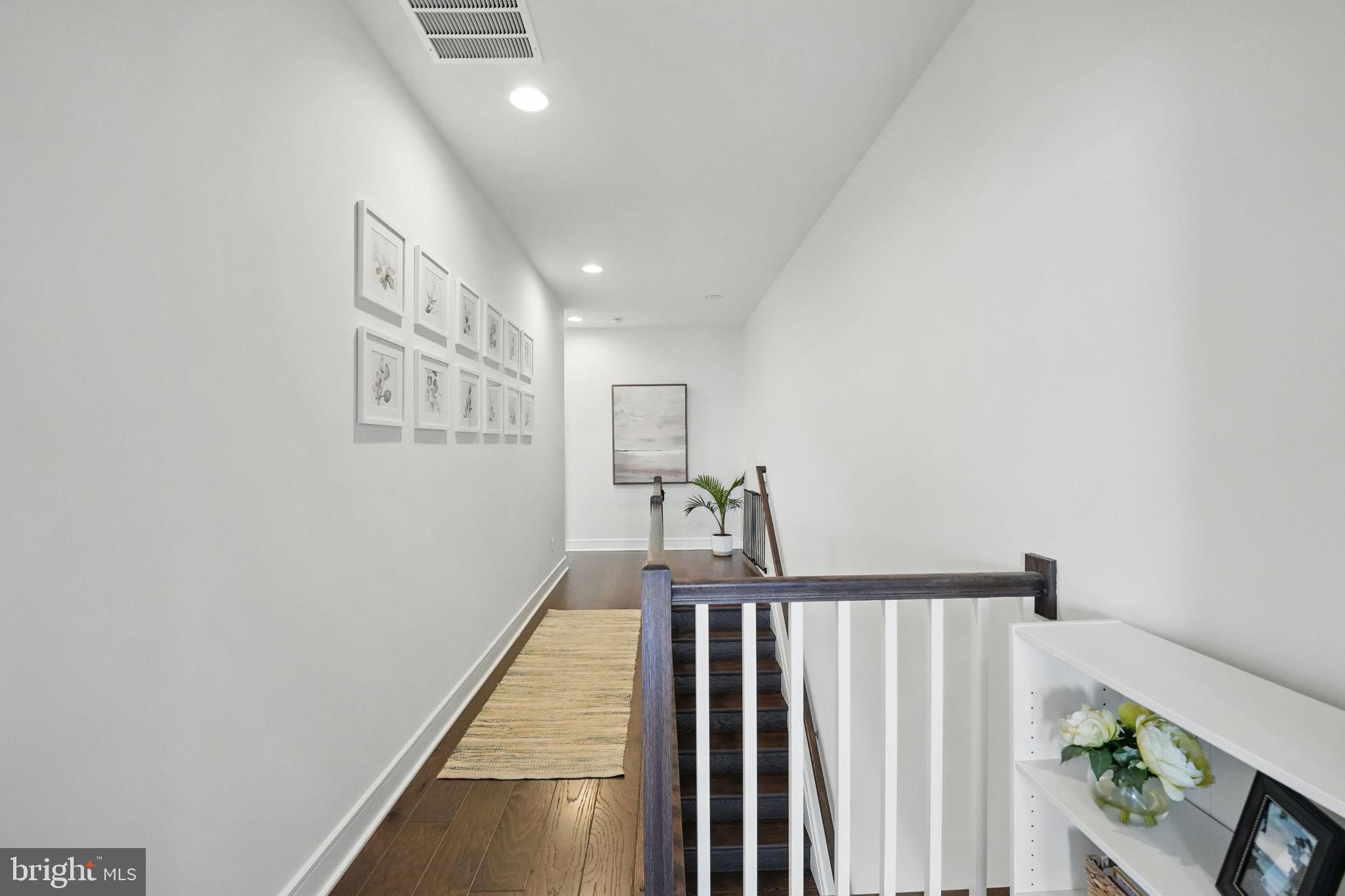 BRAMBLETON TOWN CENTER - Residential