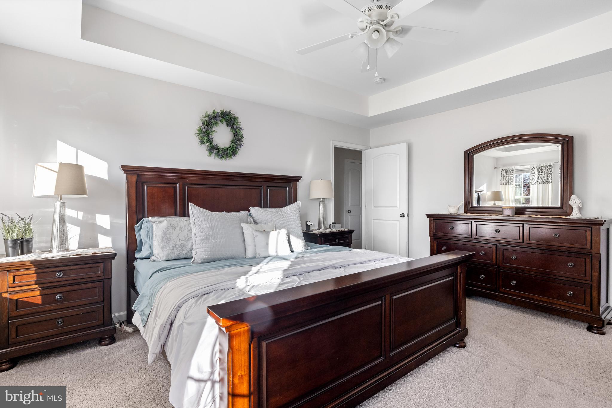 CHRISTO REY - Residential