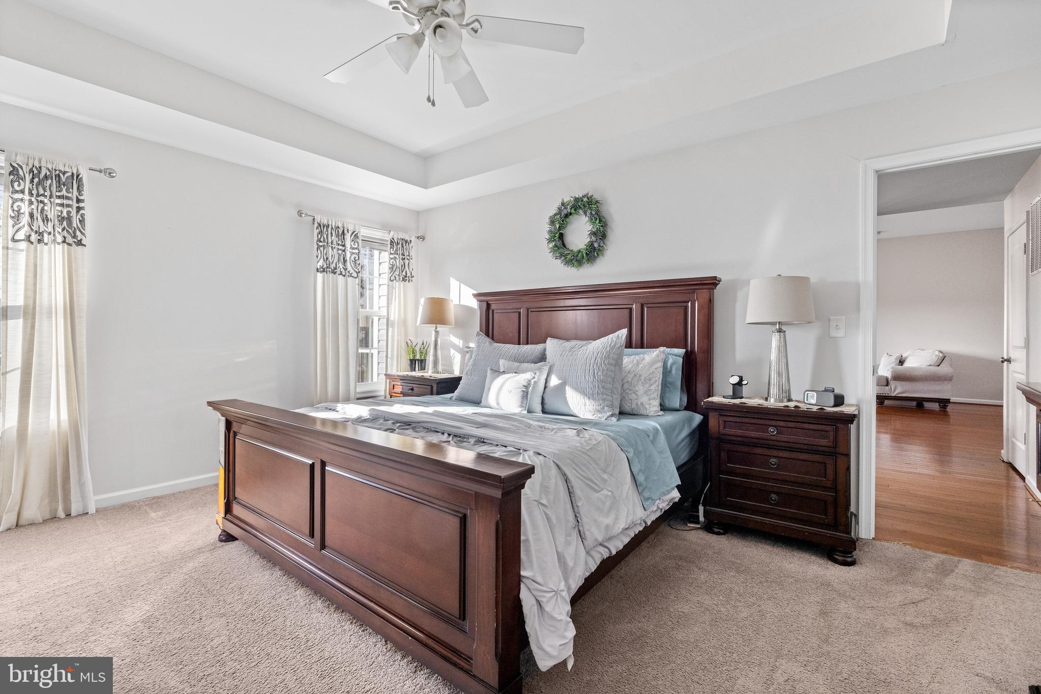 CHRISTO REY - Residential