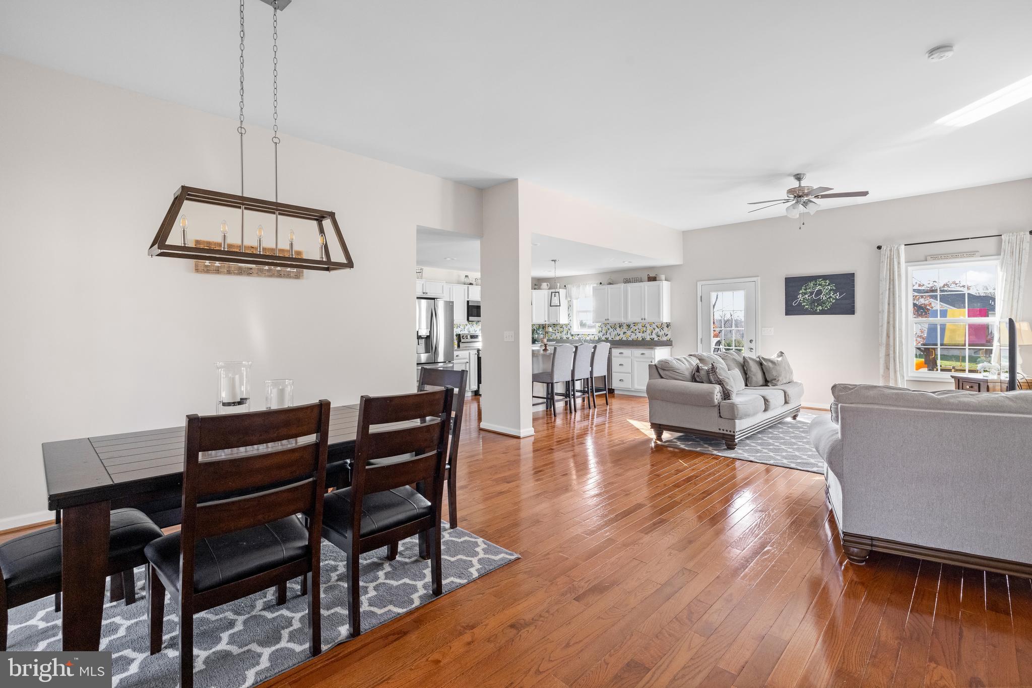 CHRISTO REY - Residential