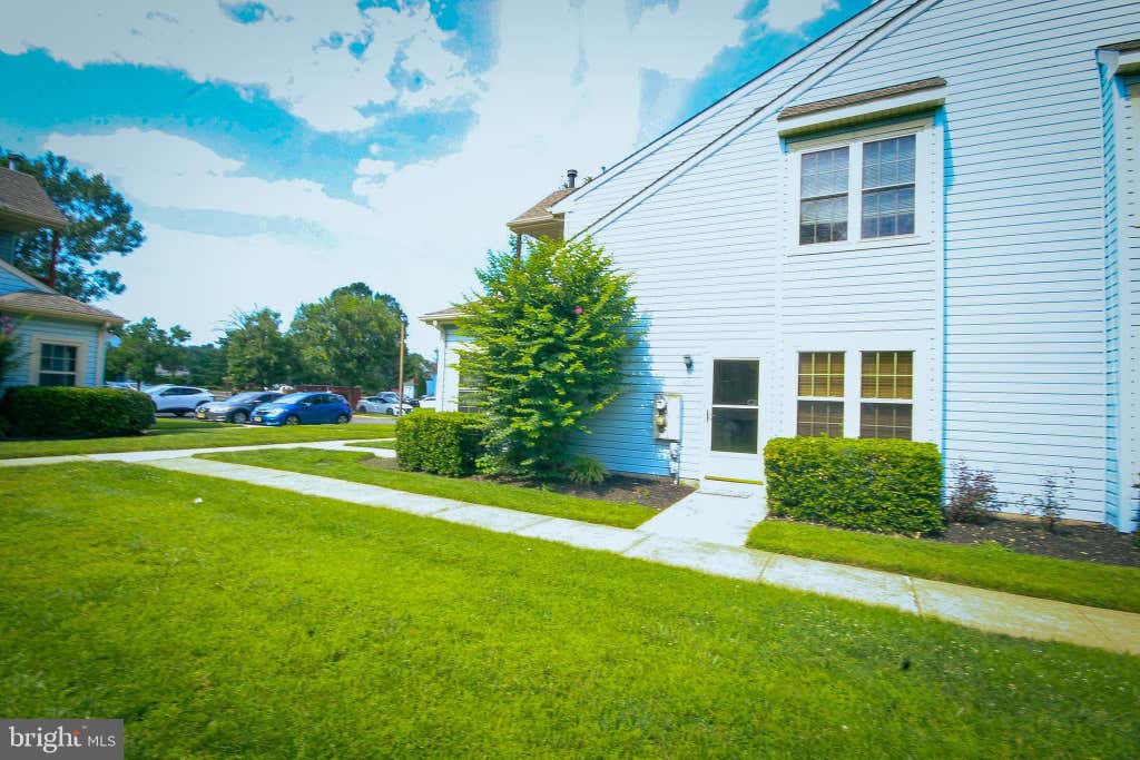 Photo of 431 Atlanta Court, SEWELL, NJ 08080 (MLS # NJGL2076686)