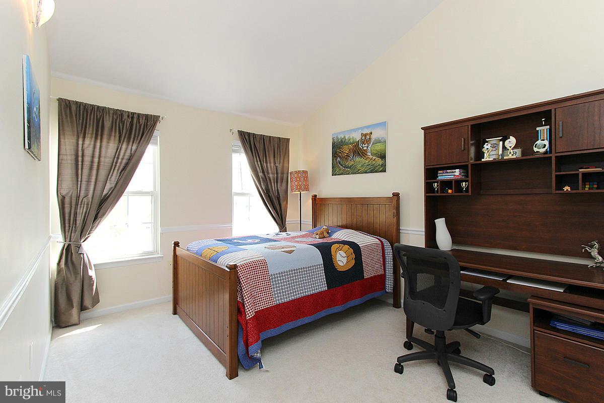 CASCADES - Residential Lease