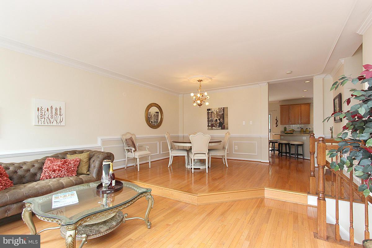 CASCADES - Residential Lease