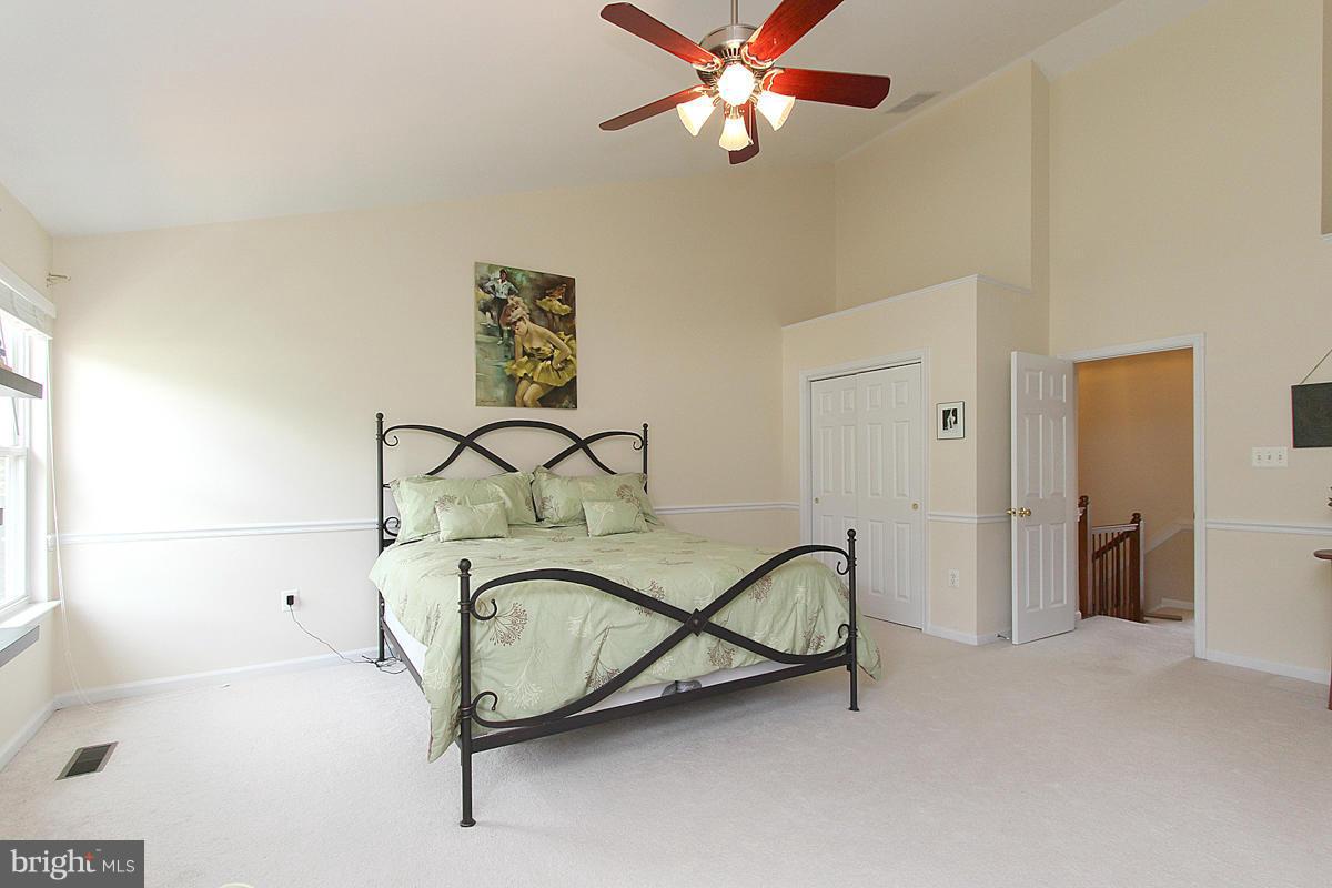 CASCADES - Residential Lease