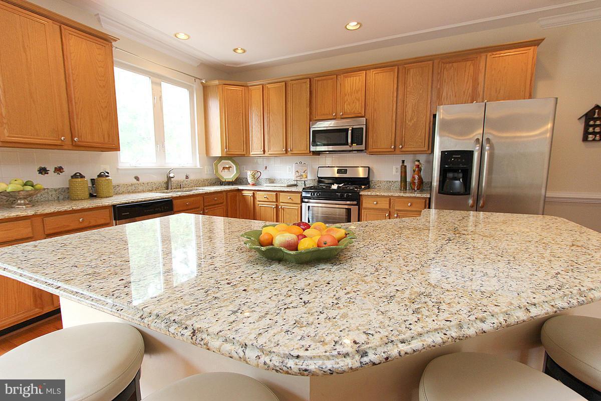 CASCADES - Residential Lease