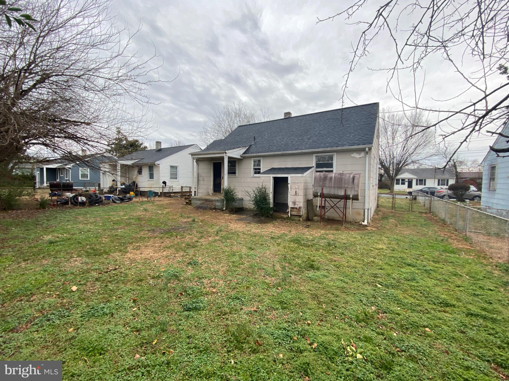 MAYFIELD - Residential Lease