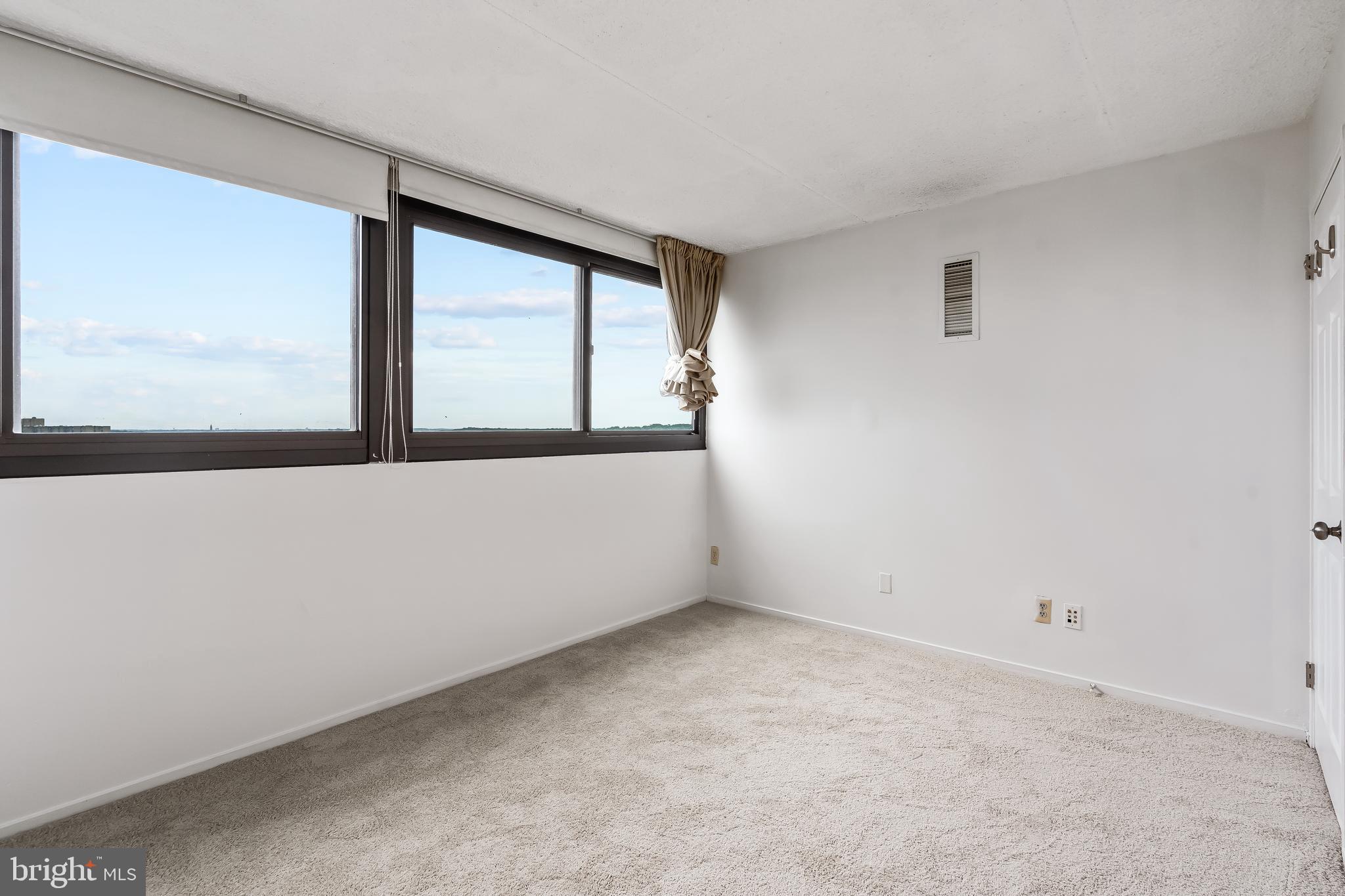 HIGHPOINTE - Residential Lease