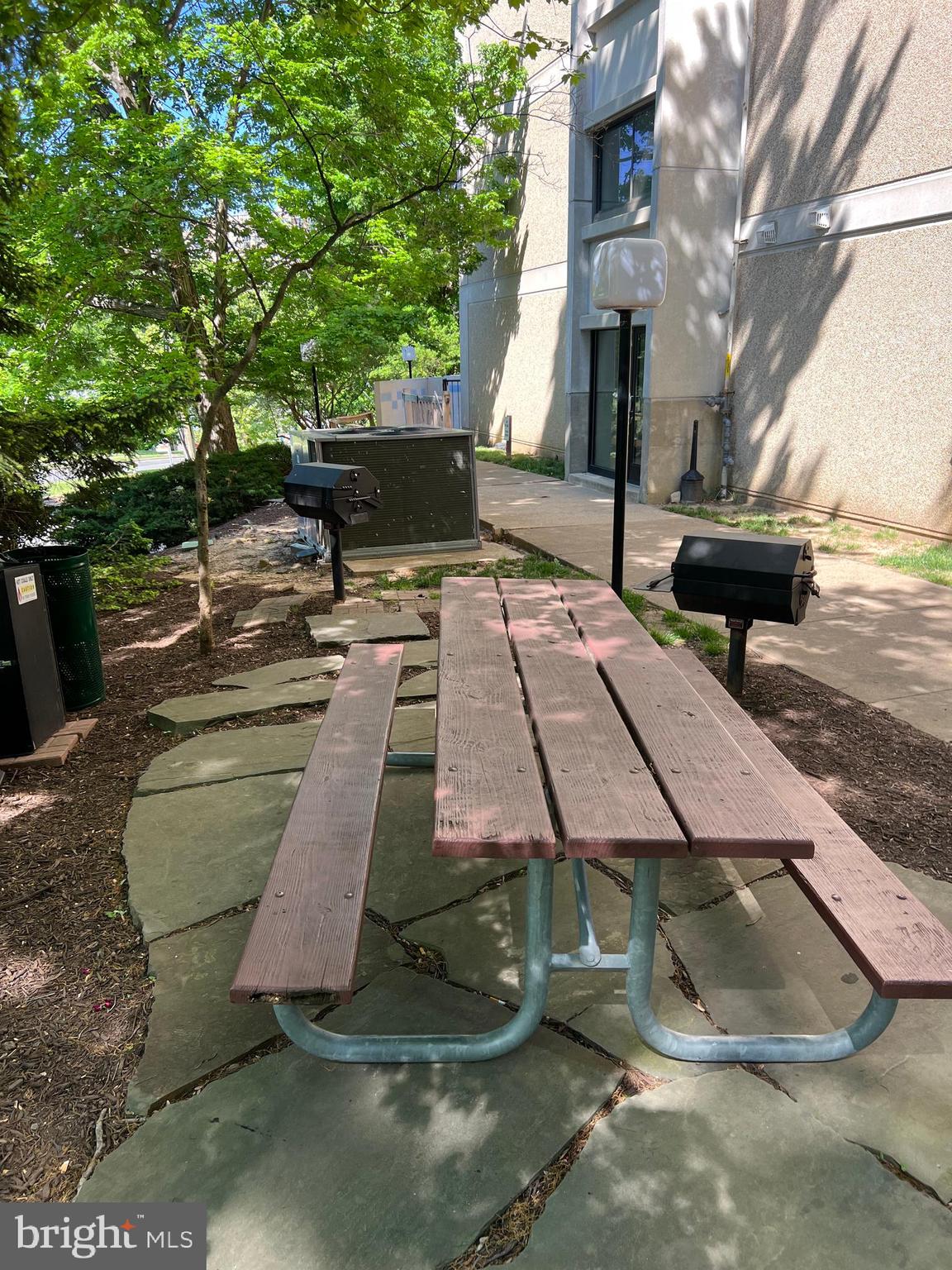 HIGHPOINTE - Residential Lease