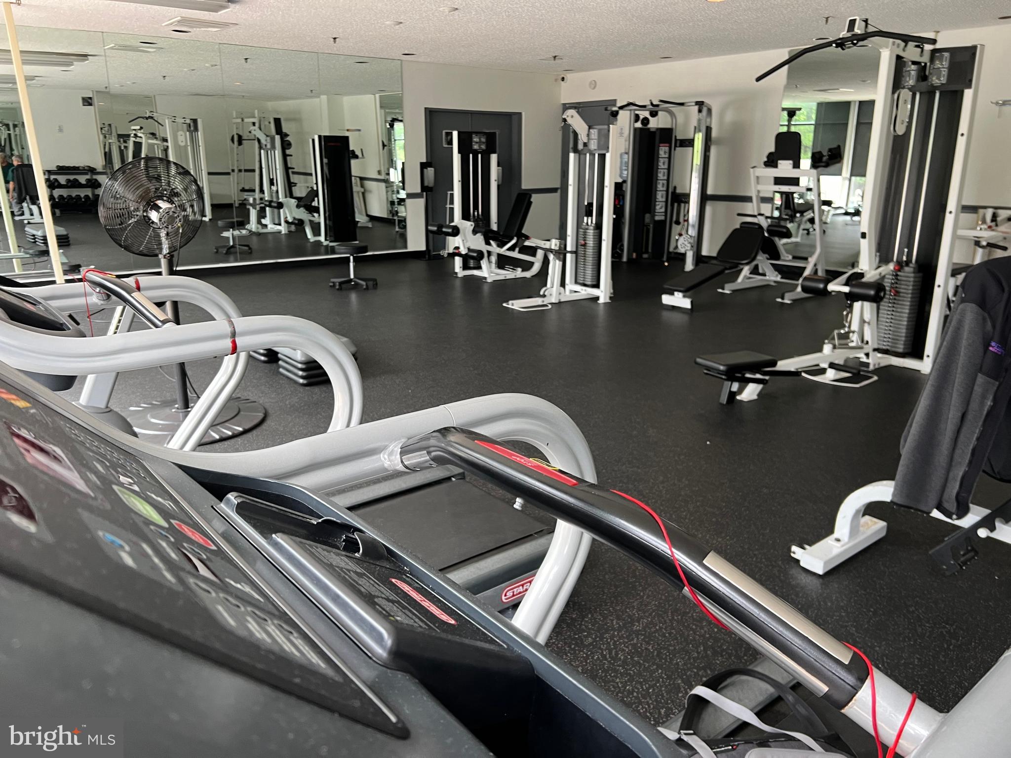 HIGHPOINTE - Residential Lease