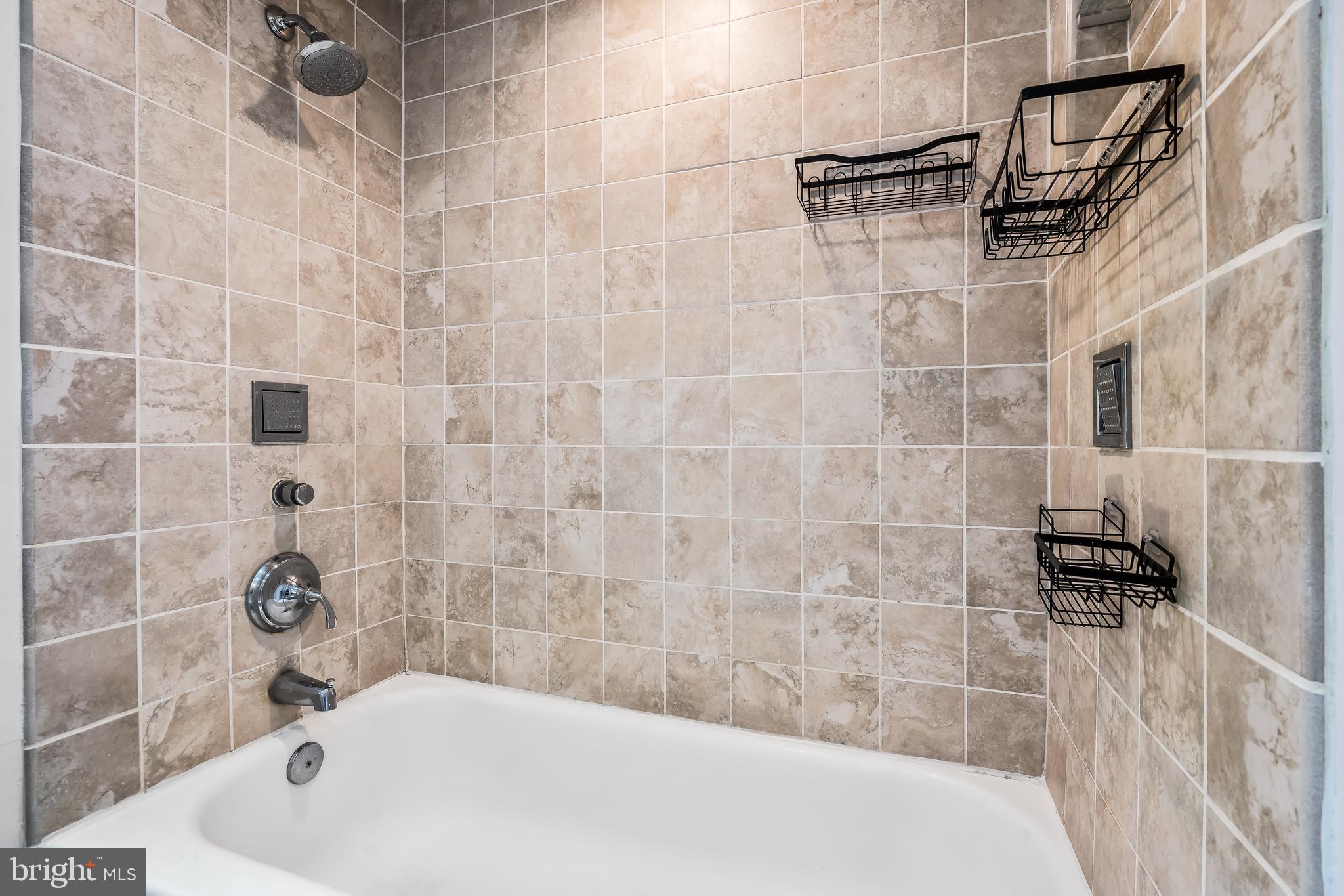 HIGHPOINTE - Residential Lease