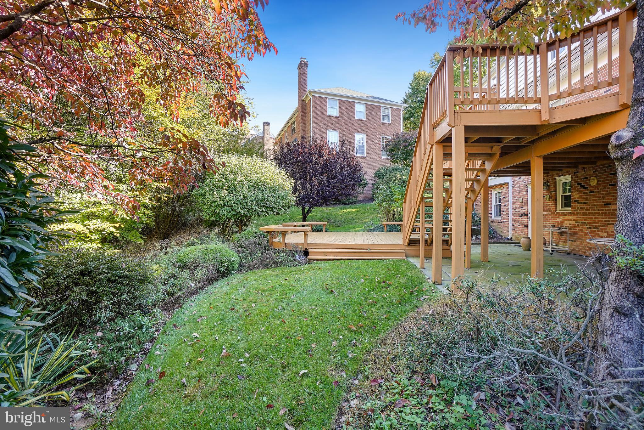 WINDSOR HILLS - Residential