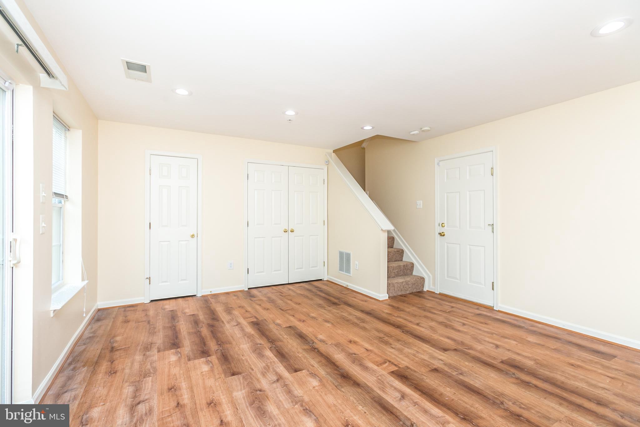 WATERS EDGE - Residential Lease