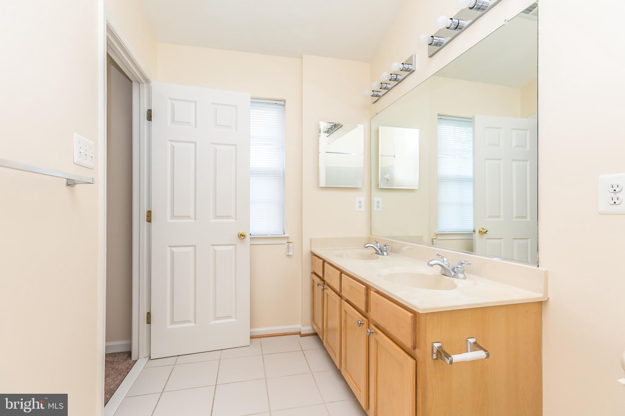 WATERS EDGE - Residential Lease