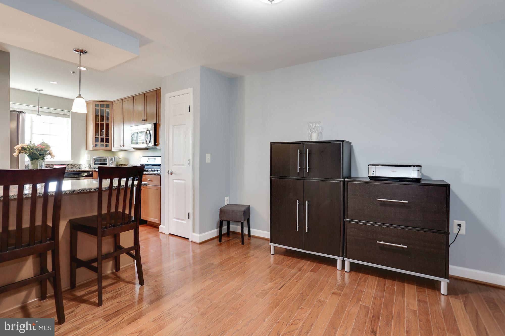 WEST VILLAGE OF SHIRLINGTON - Residential