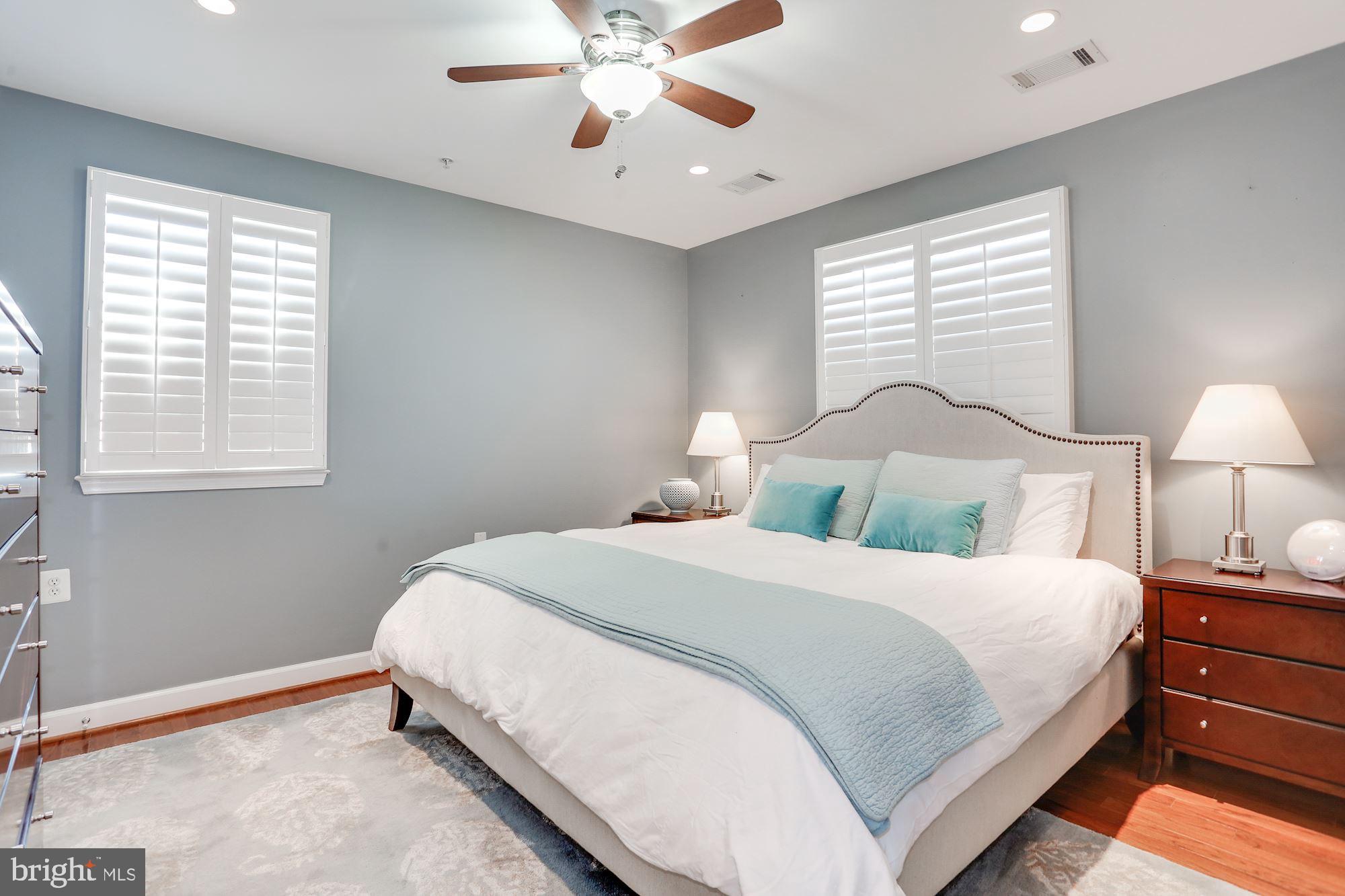 WEST VILLAGE OF SHIRLINGTON - Residential