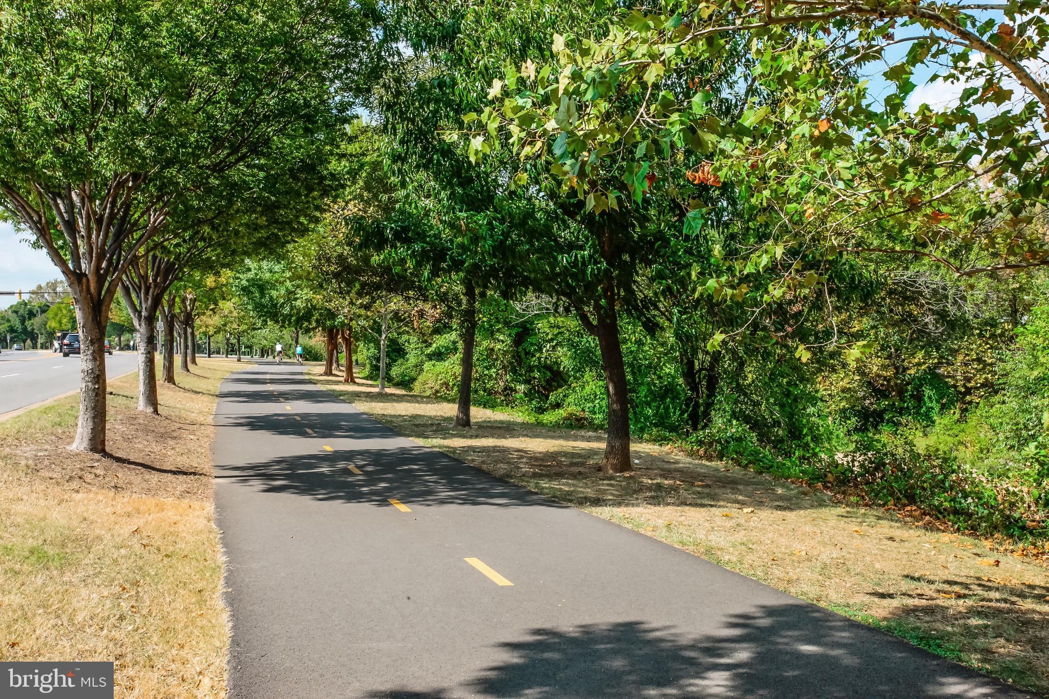 WEST VILLAGE OF SHIRLINGTON - Residential