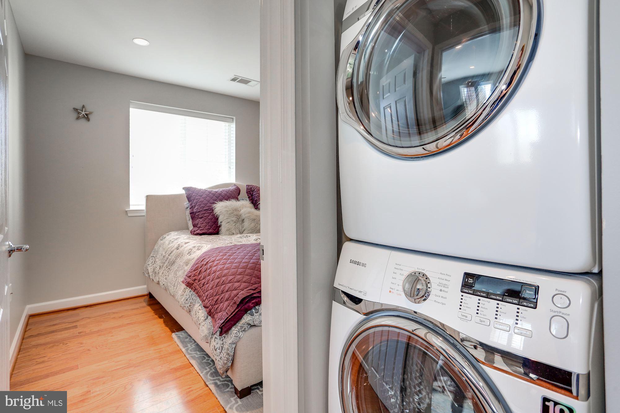 WEST VILLAGE OF SHIRLINGTON - Residential