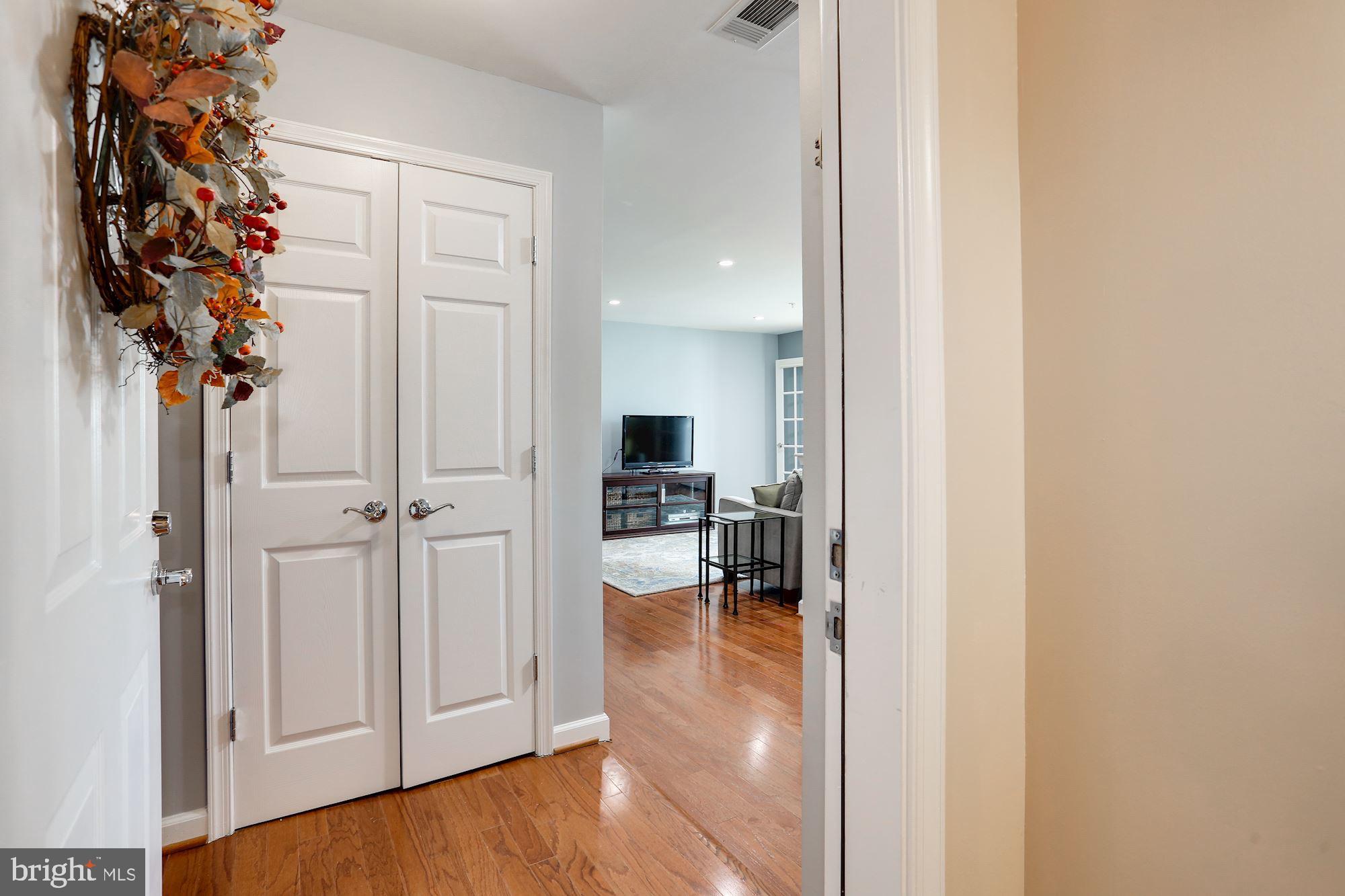 WEST VILLAGE OF SHIRLINGTON - Residential