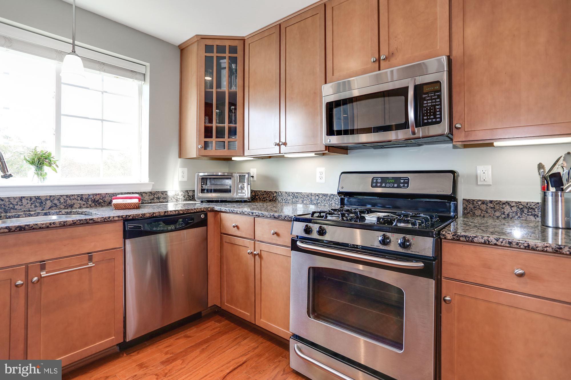 WEST VILLAGE OF SHIRLINGTON - Residential