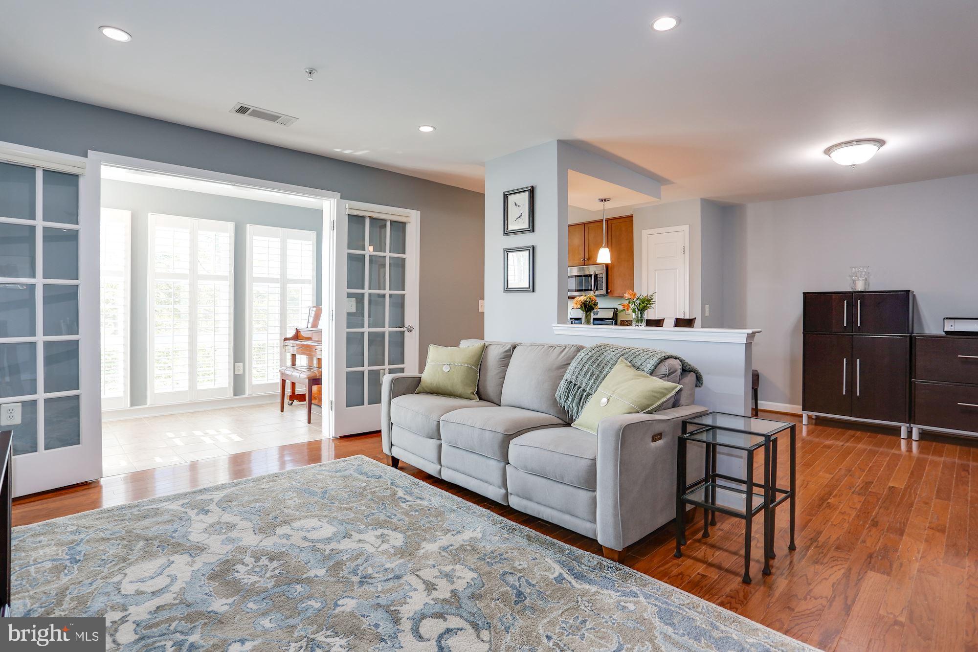 WEST VILLAGE OF SHIRLINGTON - Residential