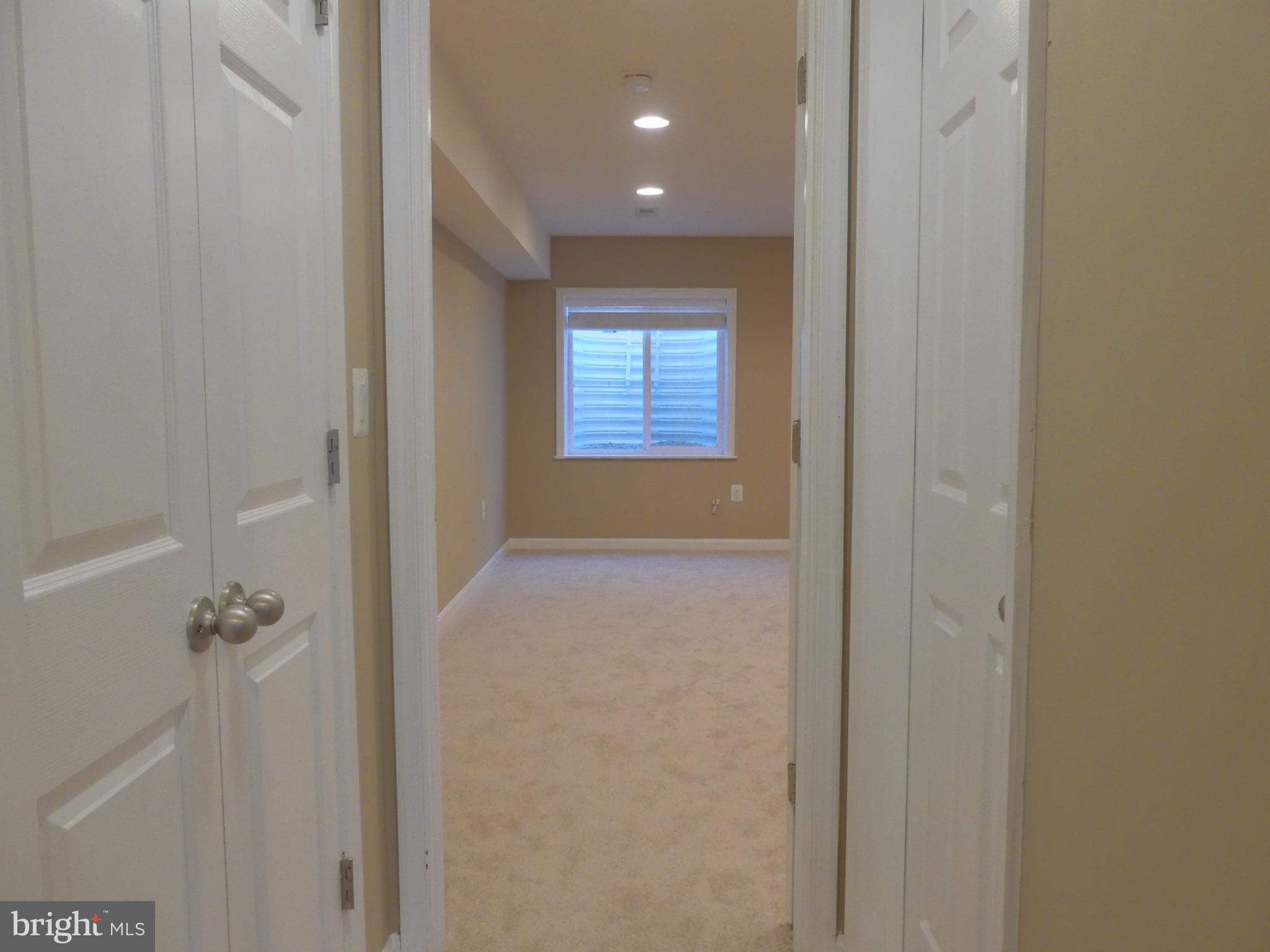 PORT POTOMAC - Residential