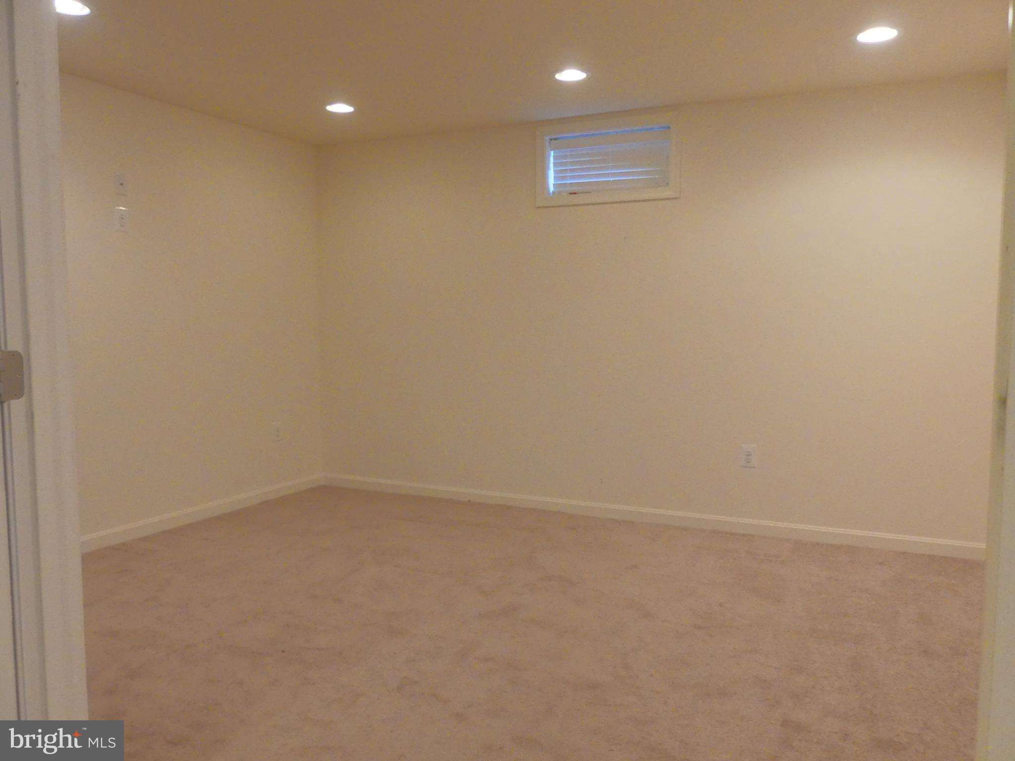 PORT POTOMAC - Residential