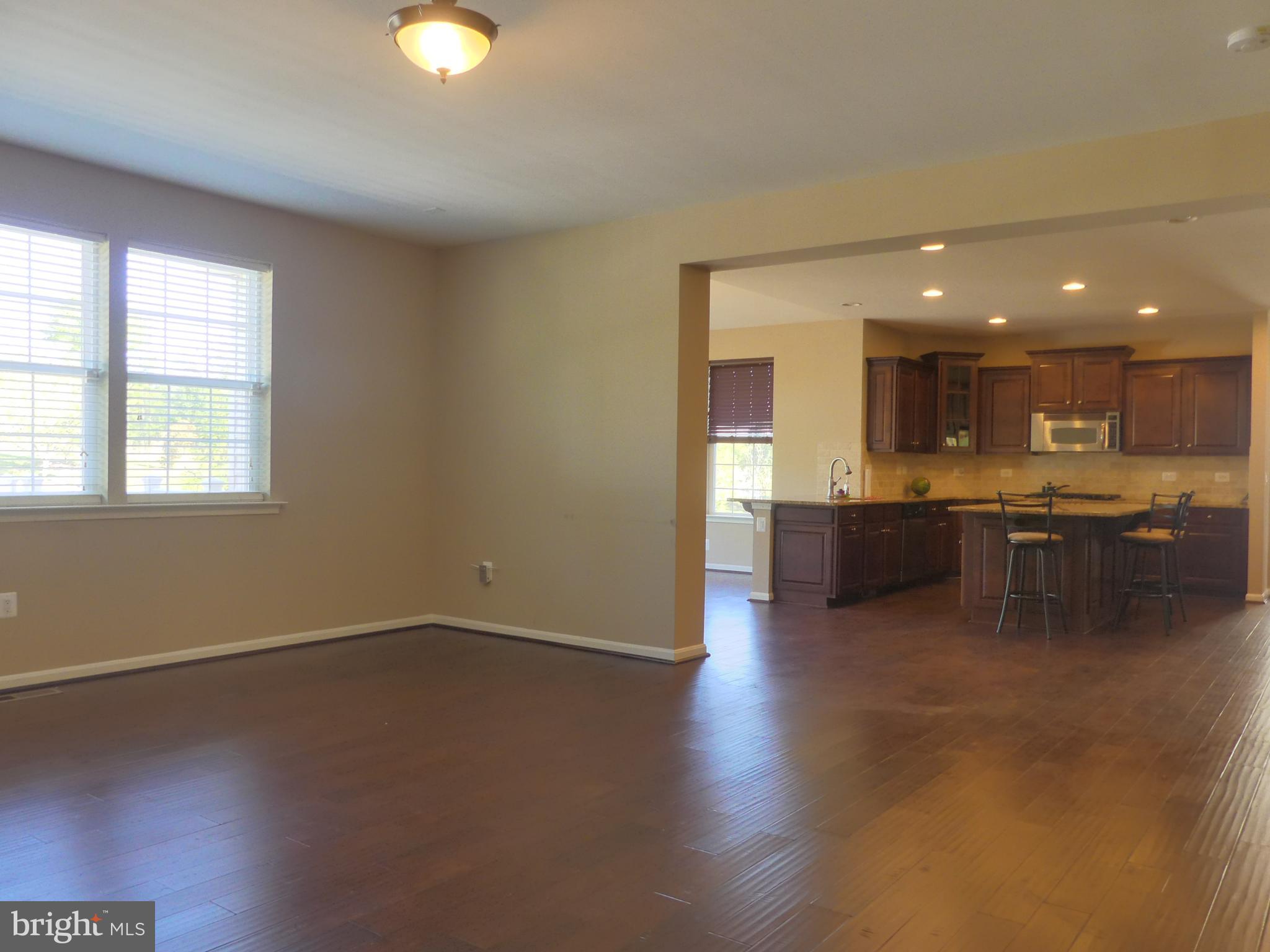 PORT POTOMAC - Residential