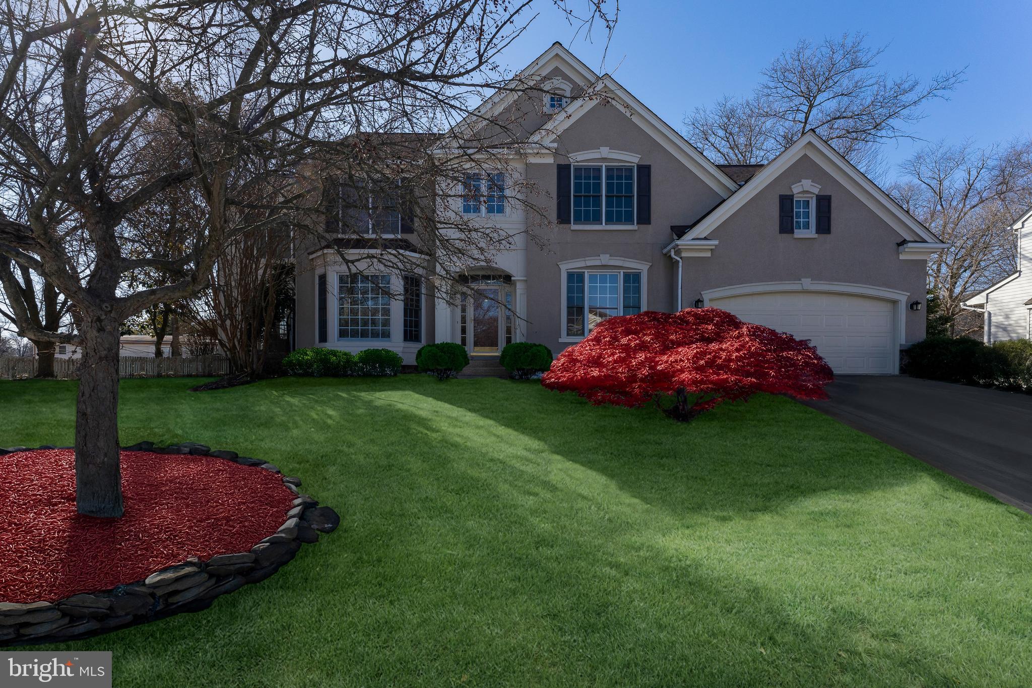 EDGEMOORE MANOR - Residential